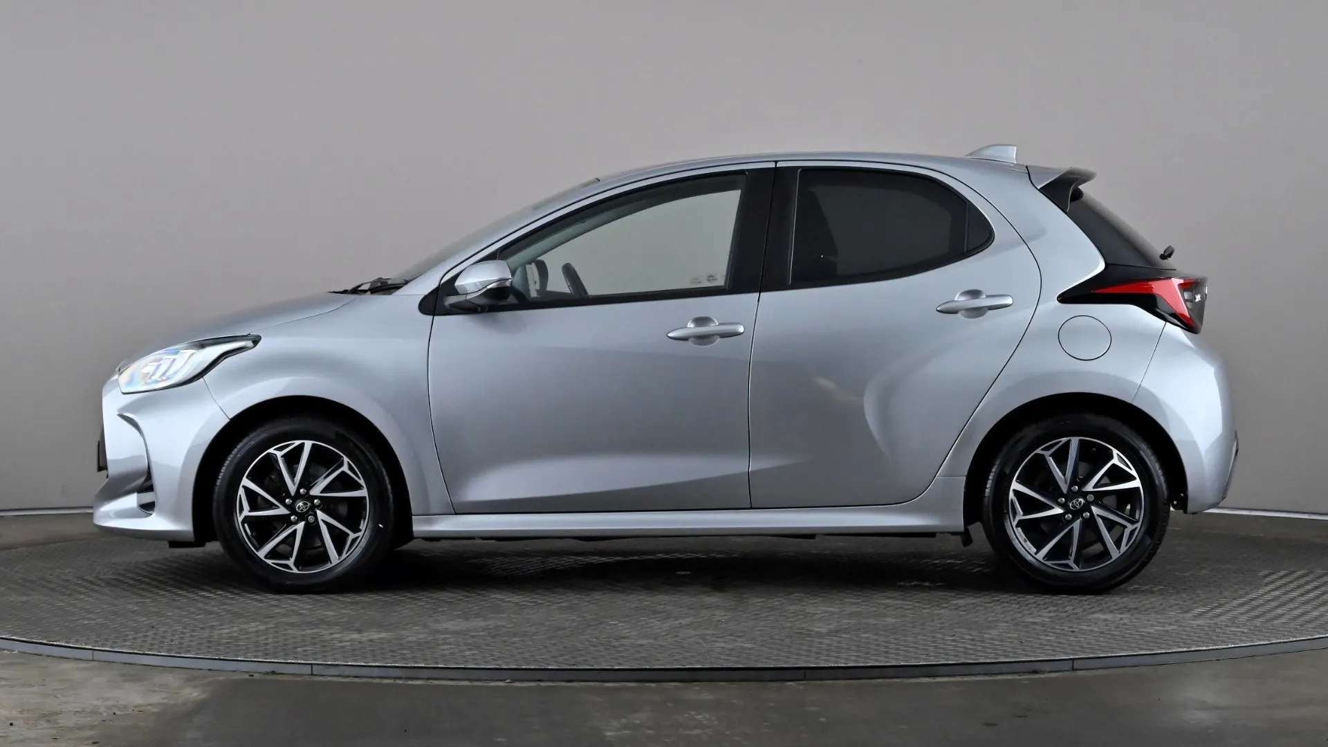 A 2023 TOYOTA YARIS 1.5 Hybrid Design CVT A 2023 TOYOTA YARIS 1.5 Hybrid Design CVT