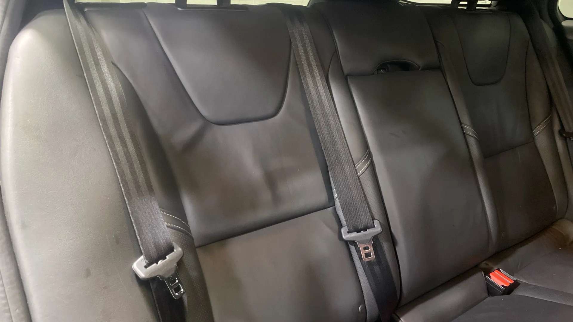 2018 VOLVO V60 2018 VOLVO V60