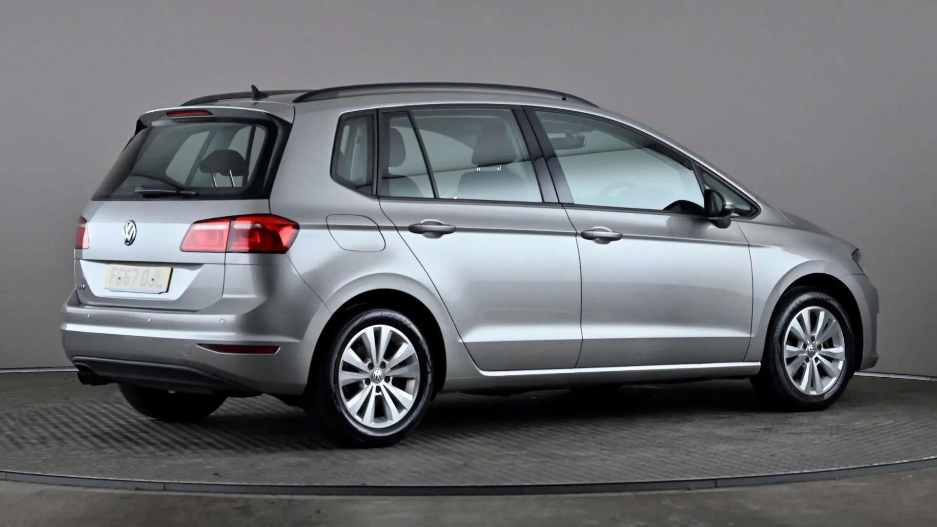 2017 VOLKSWAGEN GOLF SV 2017 VOLKSWAGEN GOLF SV