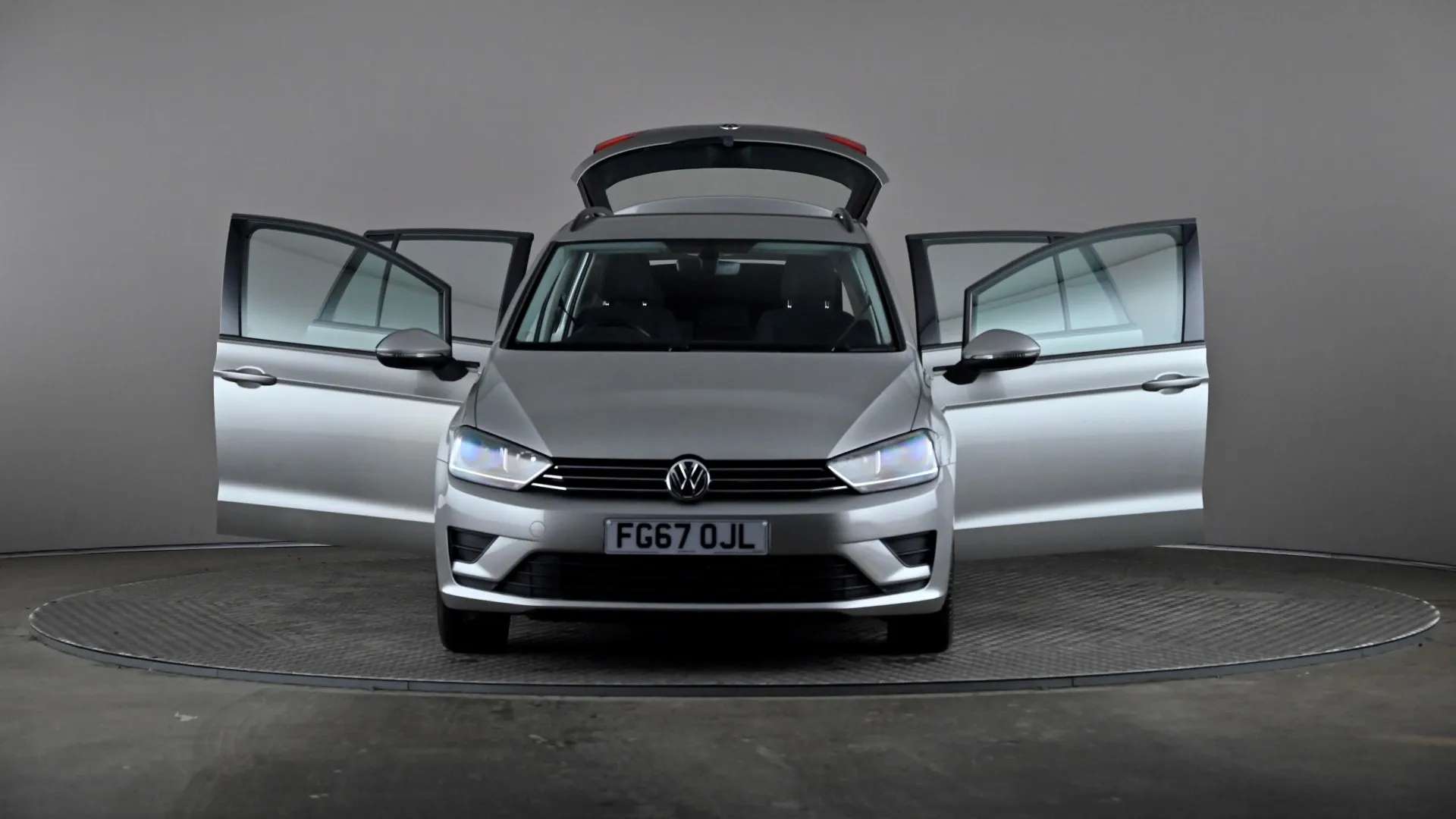 2017 VOLKSWAGEN GOLF SV 2017 VOLKSWAGEN GOLF SV