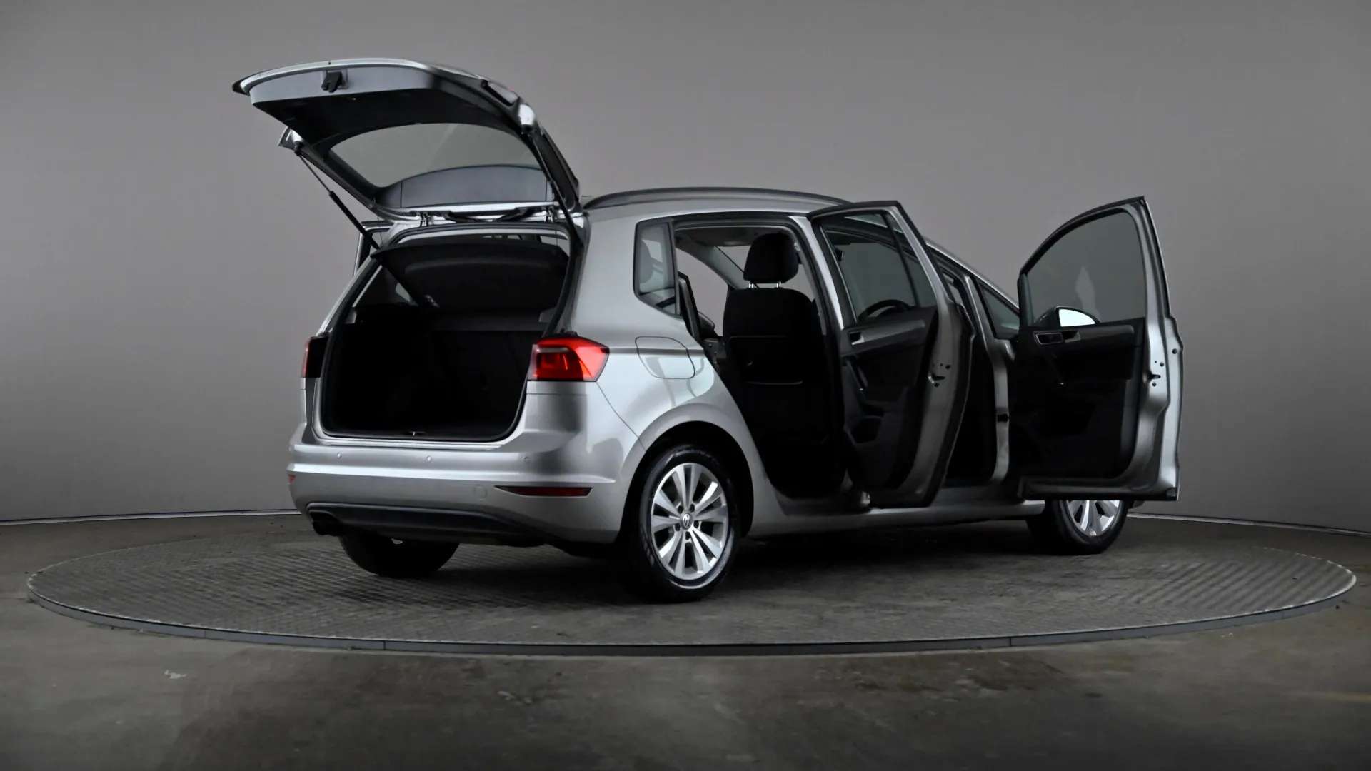 2017 VOLKSWAGEN GOLF SV 2017 VOLKSWAGEN GOLF SV