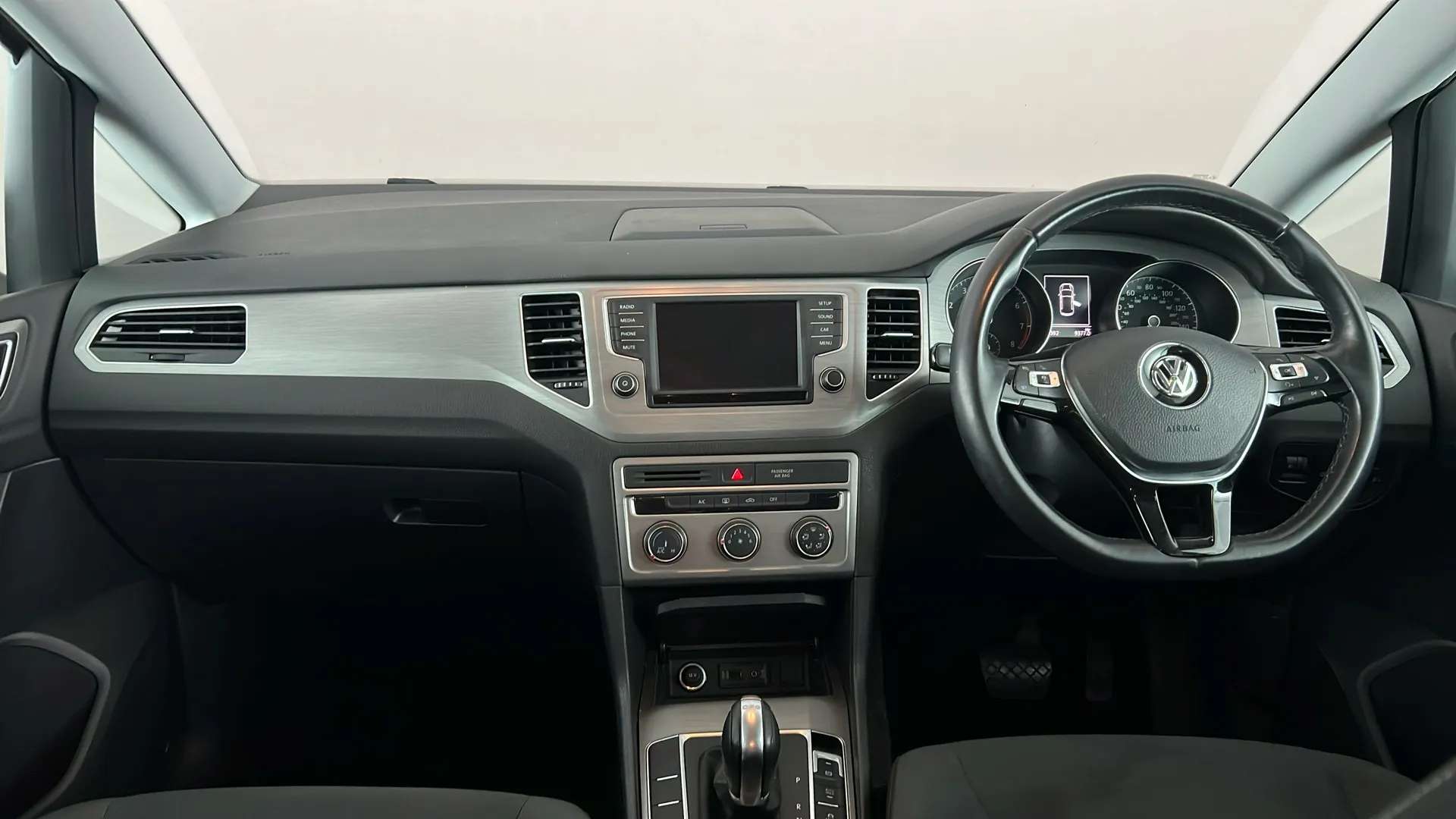 2017 VOLKSWAGEN GOLF SV 2017 VOLKSWAGEN GOLF SV