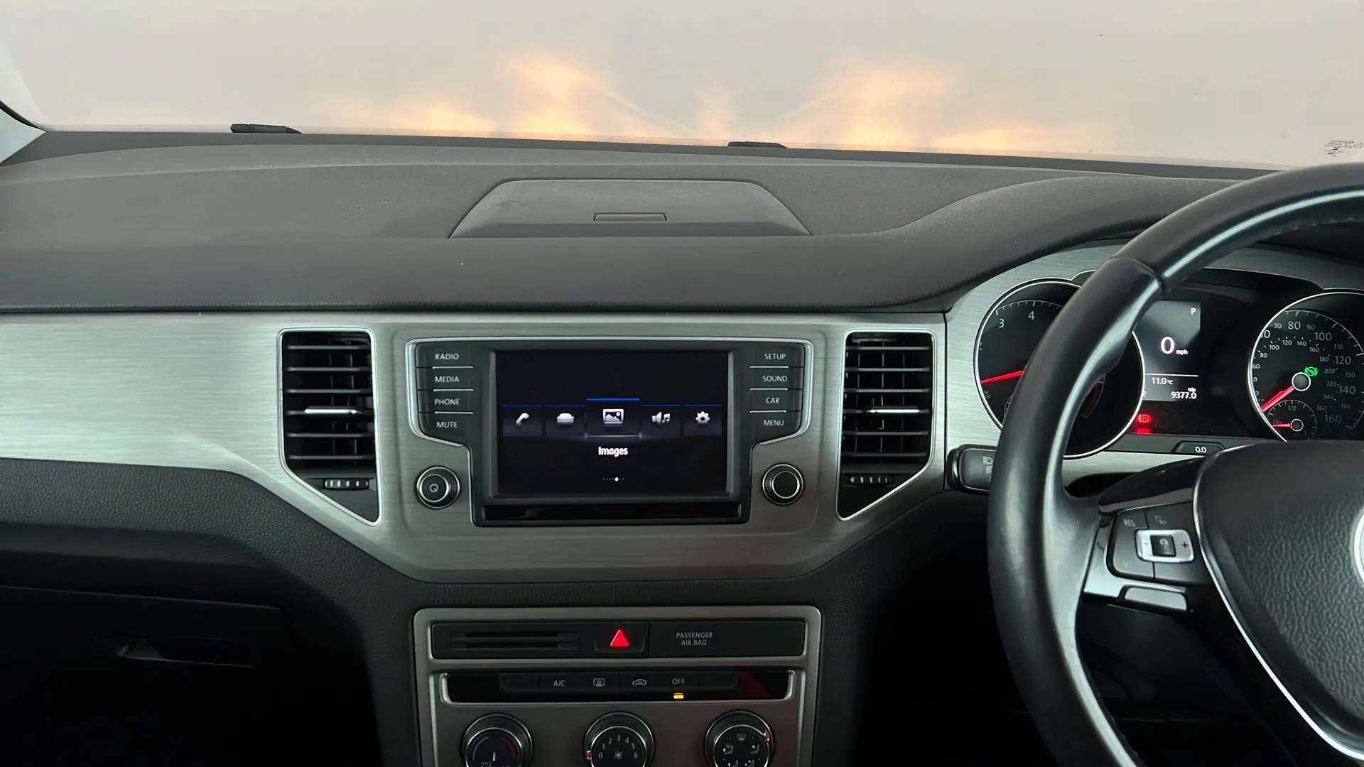 2017 VOLKSWAGEN GOLF SV 2017 VOLKSWAGEN GOLF SV