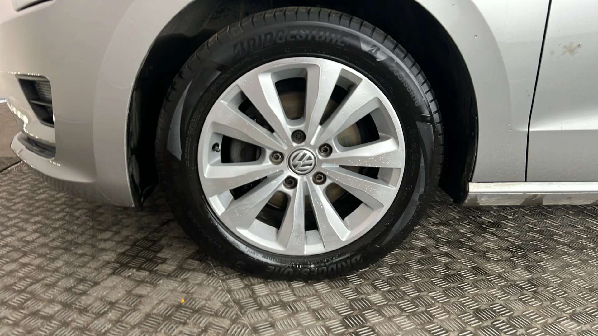 2017 VOLKSWAGEN GOLF SV 2017 VOLKSWAGEN GOLF SV