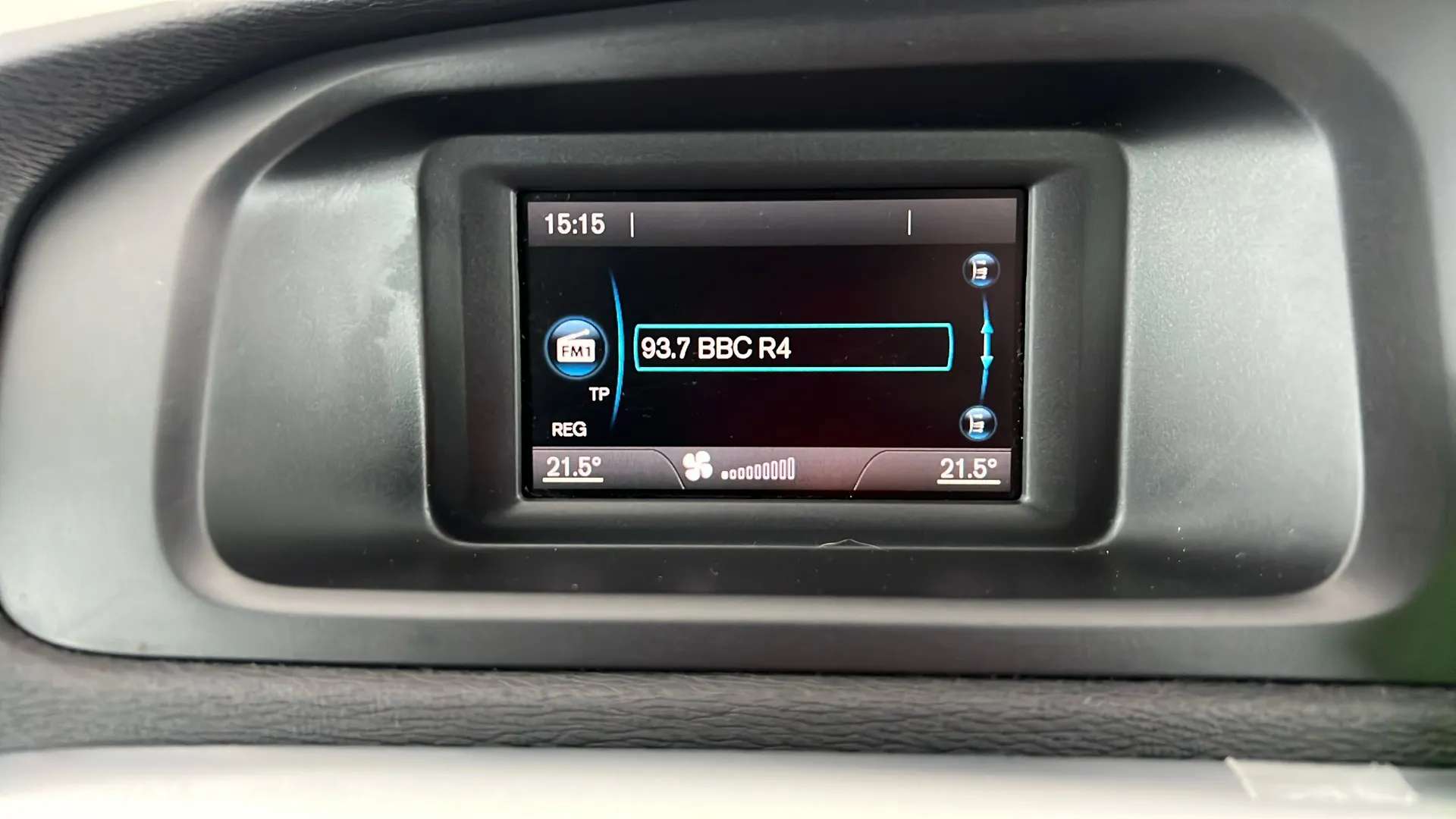2018 VOLVO V40 2018 VOLVO V40