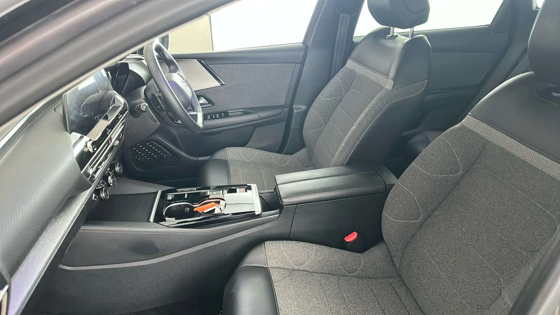 2023 CITROEN C5 X 2023 CITROEN C5 X