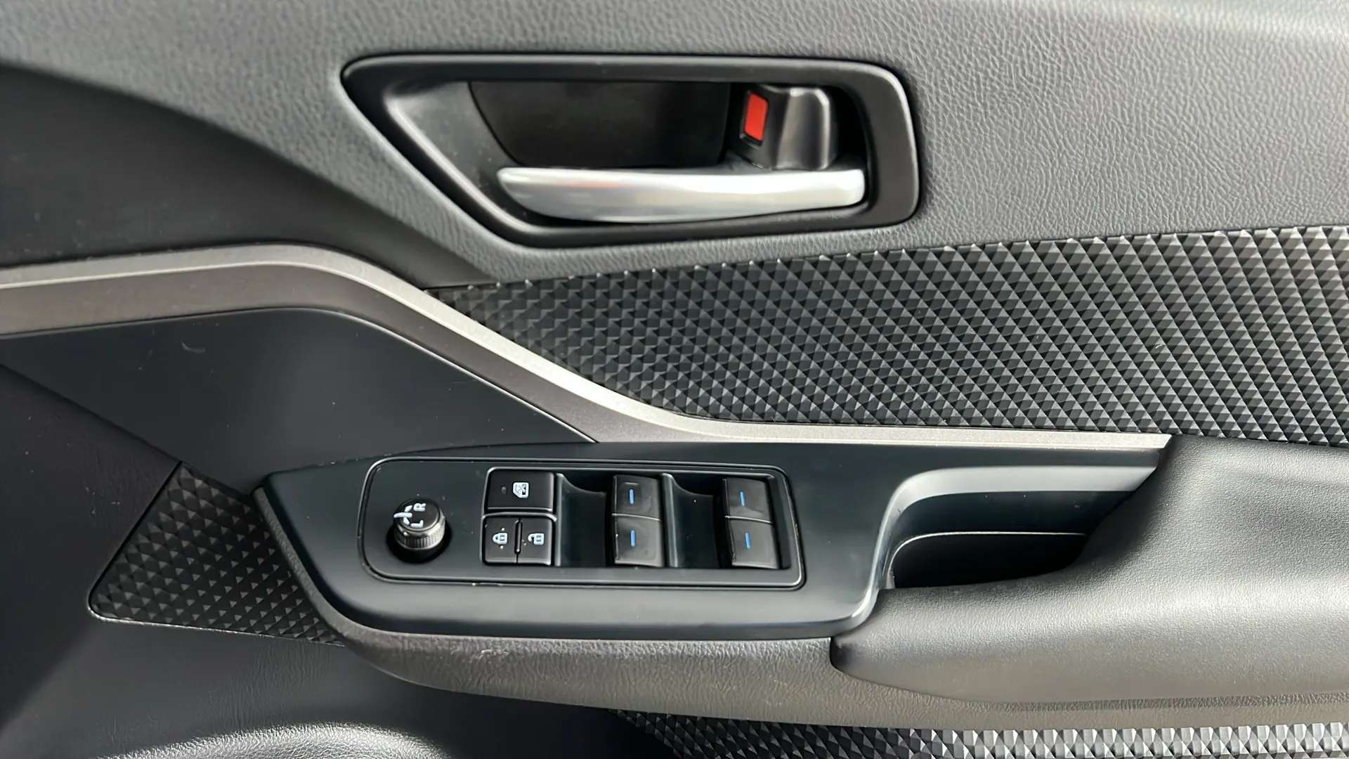 2022 TOYOTA C-HR 2022 TOYOTA C-HR