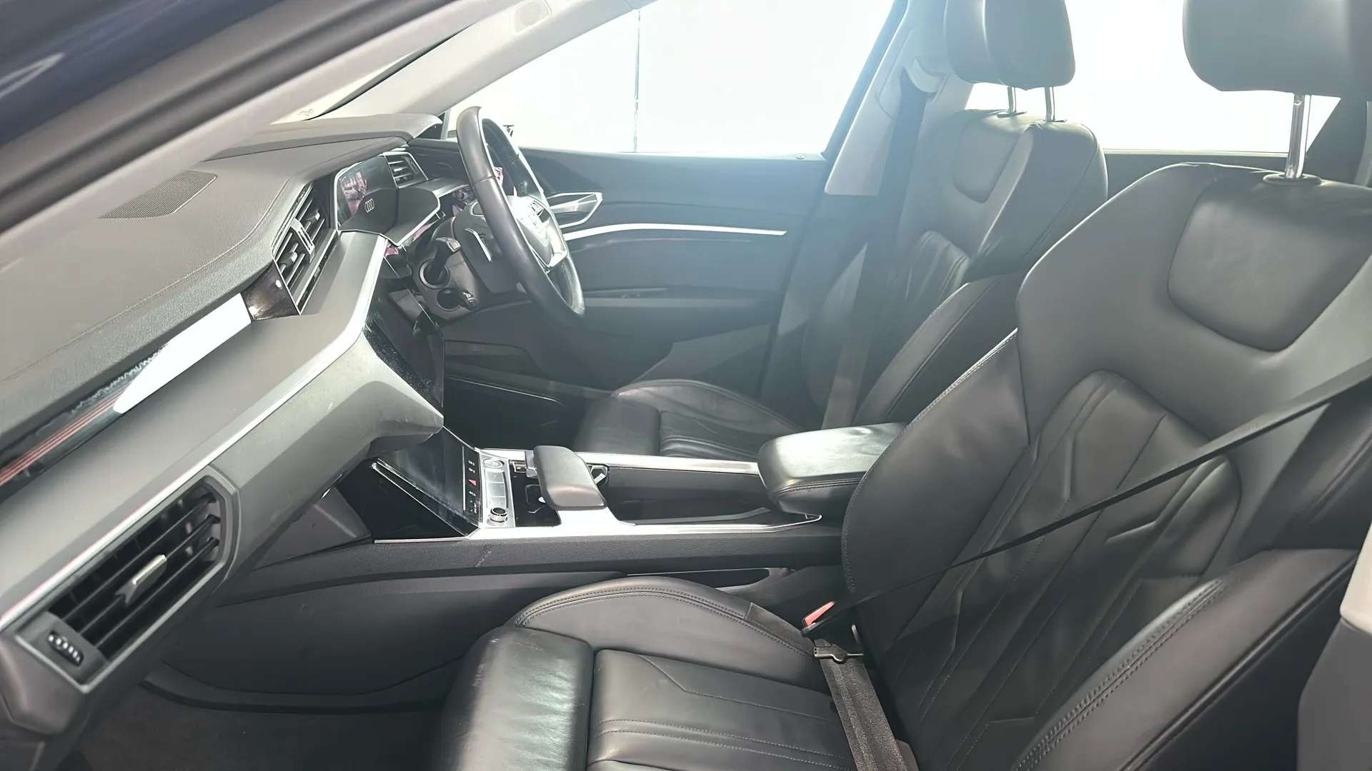 2020 AUDI E-TRON 2020 AUDI E-TRON
