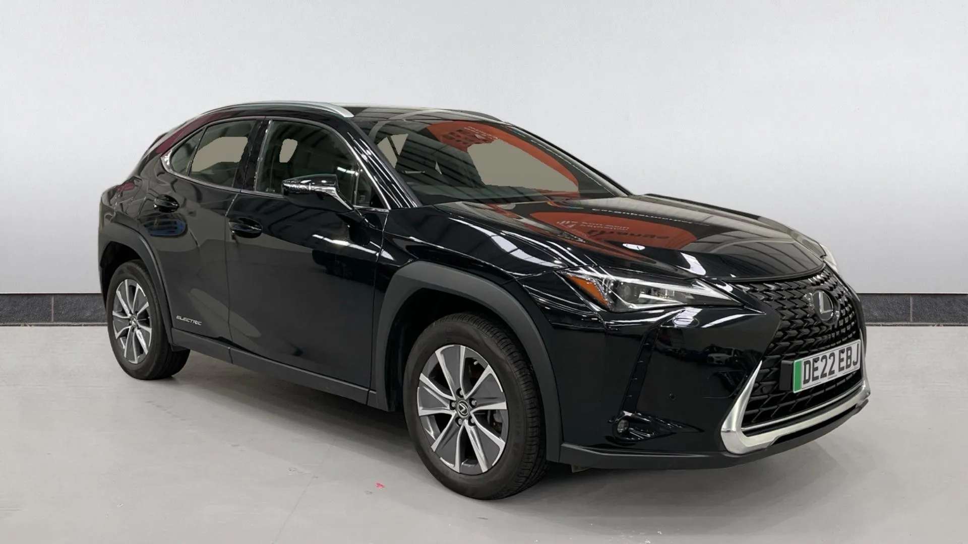 A 2022 LEXUS UX 300e 150kW 54.3 kWh E-CVT A 2022 LEXUS UX 300e 150kW 54.3 kWh E-CVT