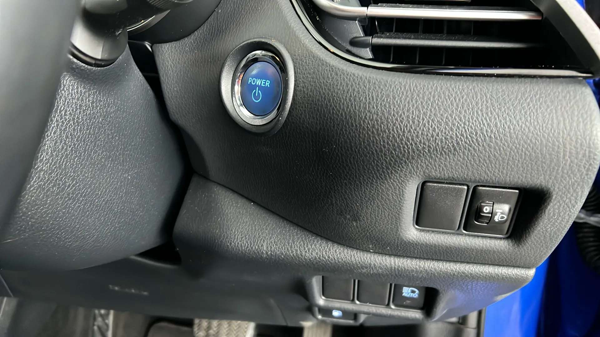 2022 TOYOTA C-HR 2022 TOYOTA C-HR