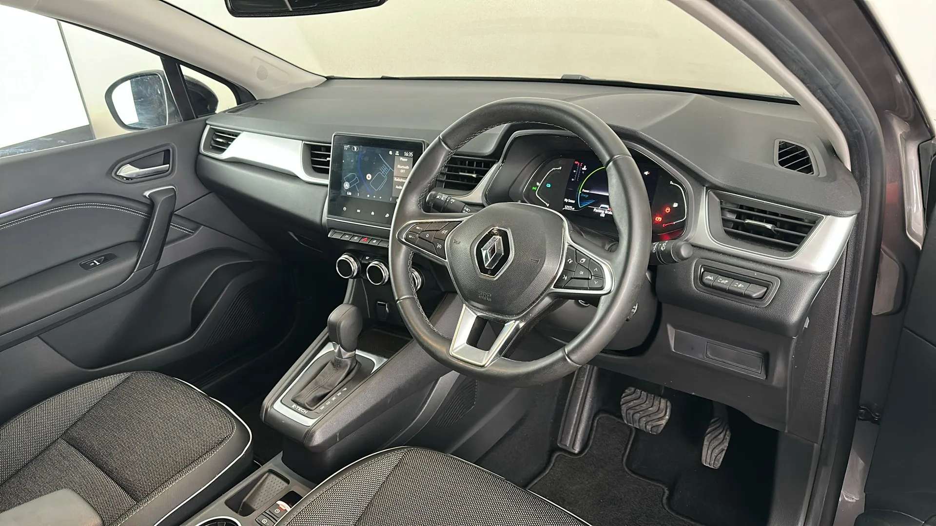 2023 RENAULT CAPTUR 2023 RENAULT CAPTUR
