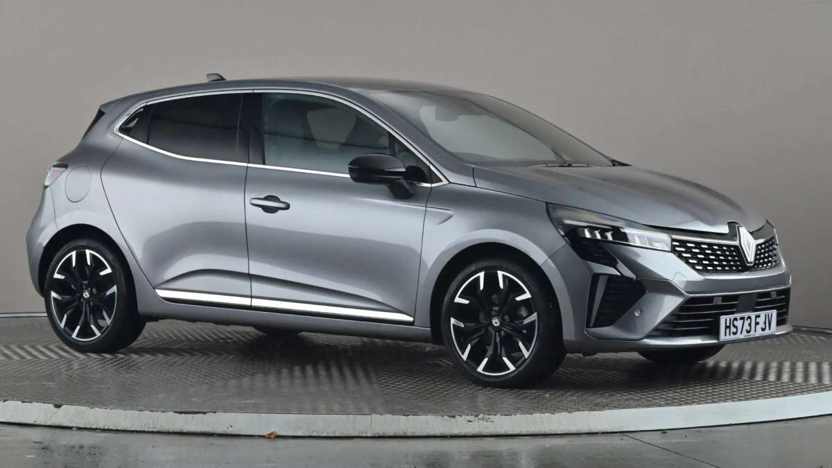 Check out this Renault Clio 2024 Hybrid Electric Automatic