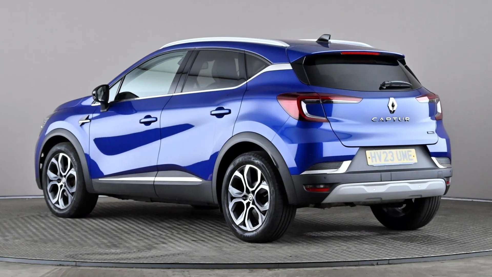 A 2023 RENAULT CAPTUR 1.6 E-Tech full hybrid 145 Techno Auto A 2023 RENAULT CAPTUR 1.6 E-Tech full hybrid 145 Techno Auto