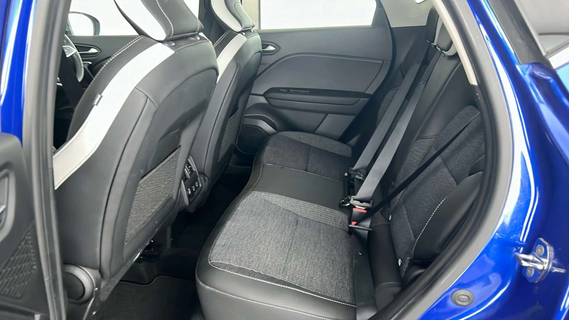 2023 RENAULT CAPTUR 2023 RENAULT CAPTUR