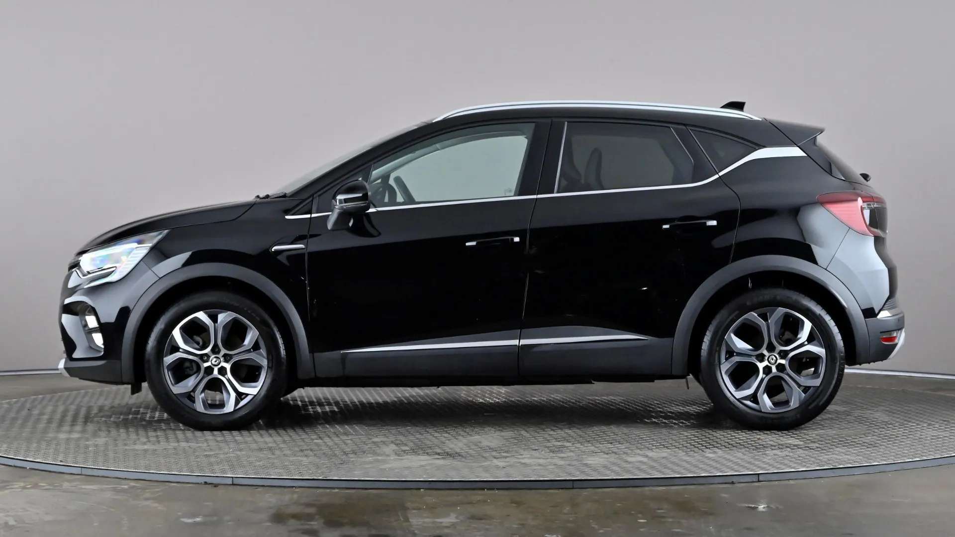 A 2023 RENAULT CAPTUR 1.6 E-Tech full hybrid 145 Techno Auto A 2023 RENAULT CAPTUR 1.6 E-Tech full hybrid 145 Techno Auto