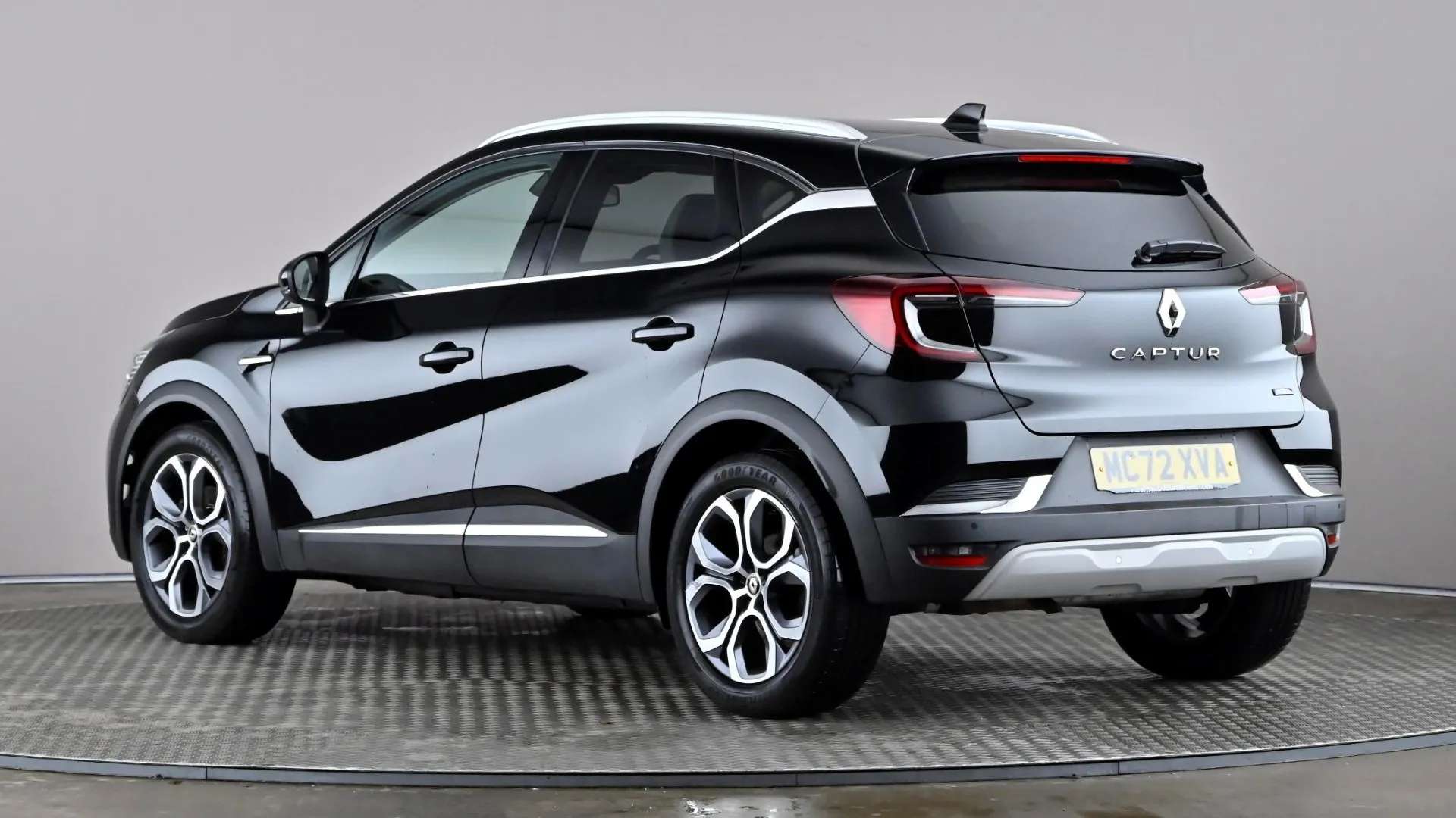 A 2023 RENAULT CAPTUR 1.6 E-Tech full hybrid 145 Techno Auto A 2023 RENAULT CAPTUR 1.6 E-Tech full hybrid 145 Techno Auto