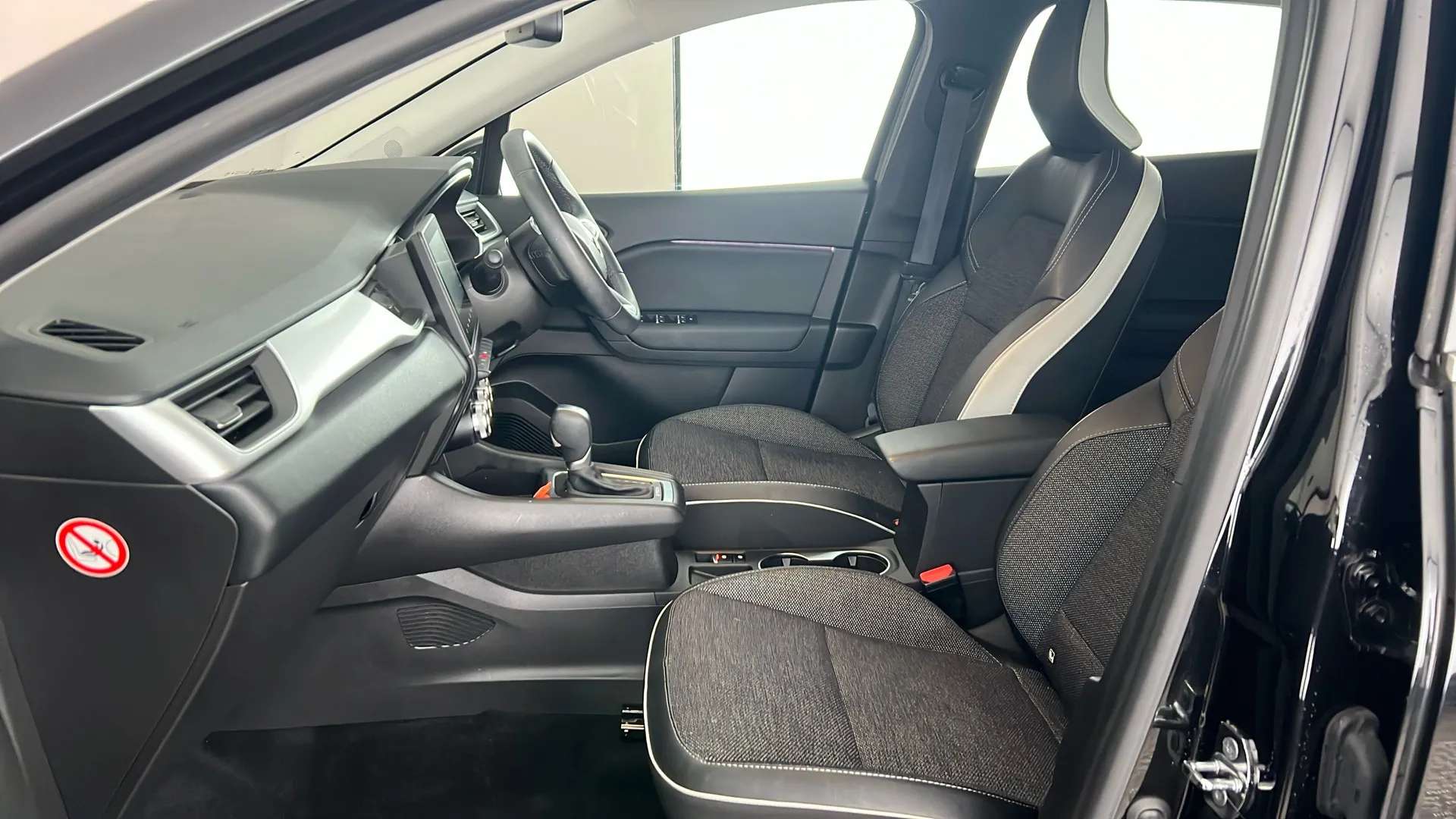 2023 RENAULT CAPTUR 2023 RENAULT CAPTUR