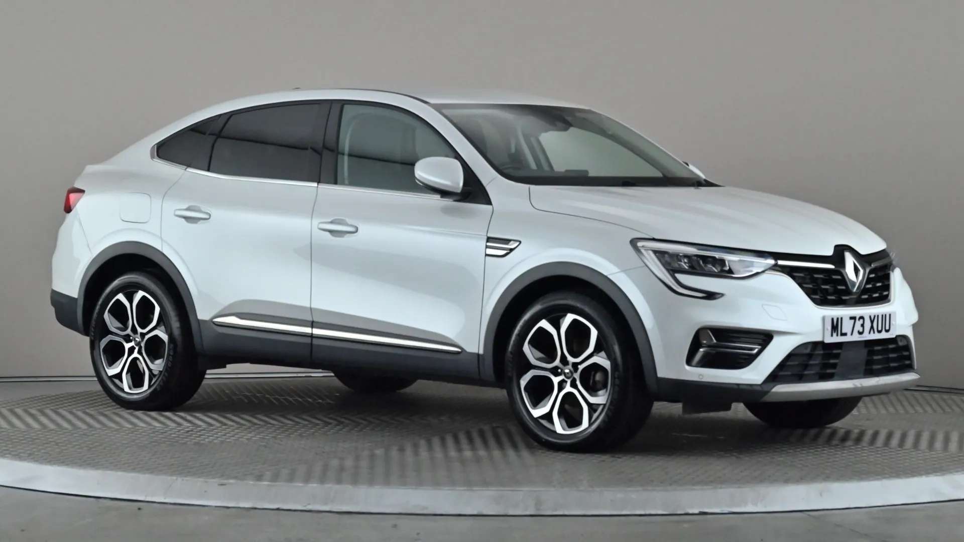 A 2023 RENAULT ARKANA 1.6 E-Tech full hybrid 145 Techno Auto A 2023 RENAULT ARKANA 1.6 E-Tech full hybrid 145 Techno Auto