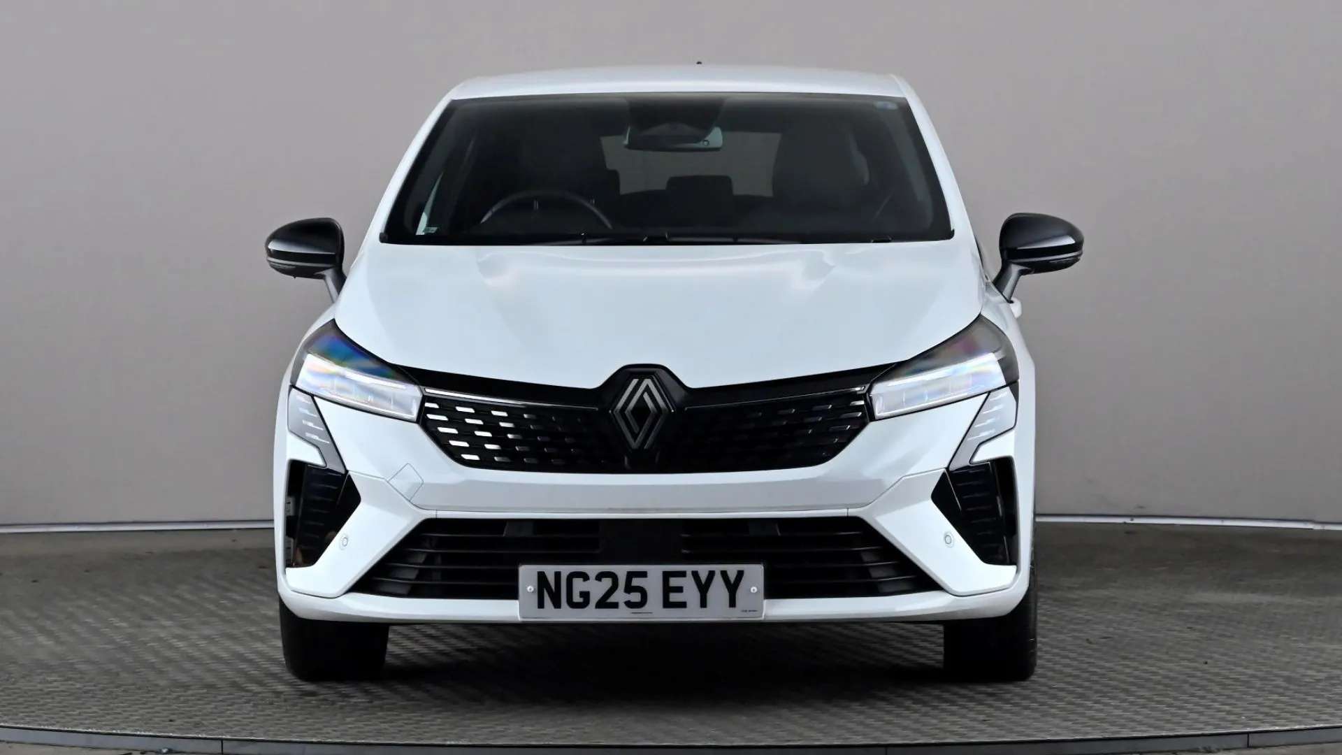 A 2025 RENAULT CLIO 1.6 E-TECH full hybrid 145 Techno Auto A 2025 RENAULT CLIO 1.6 E-TECH full hybrid 145 Techno Auto
