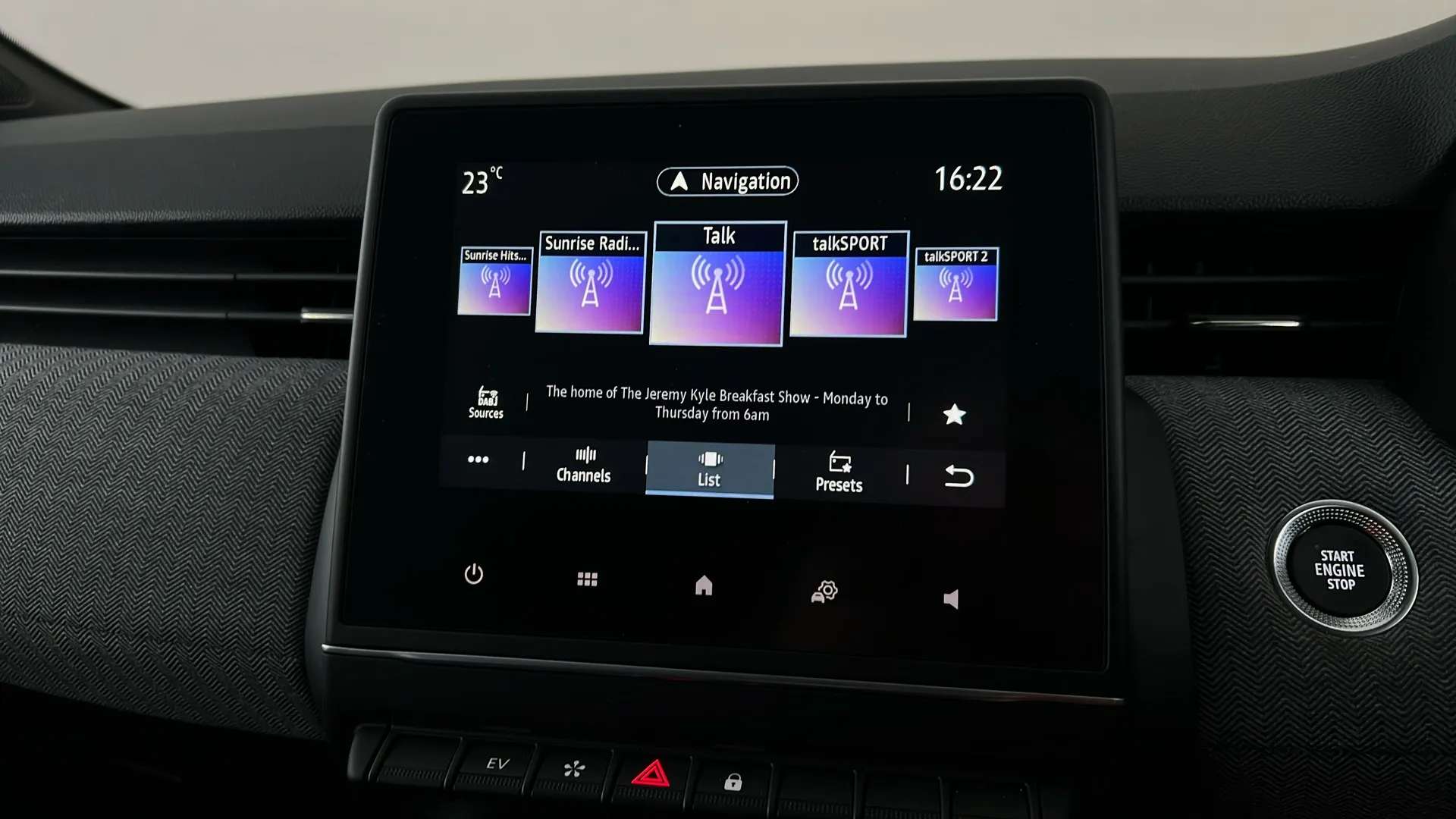2025 RENAULT CLIO 2025 RENAULT CLIO