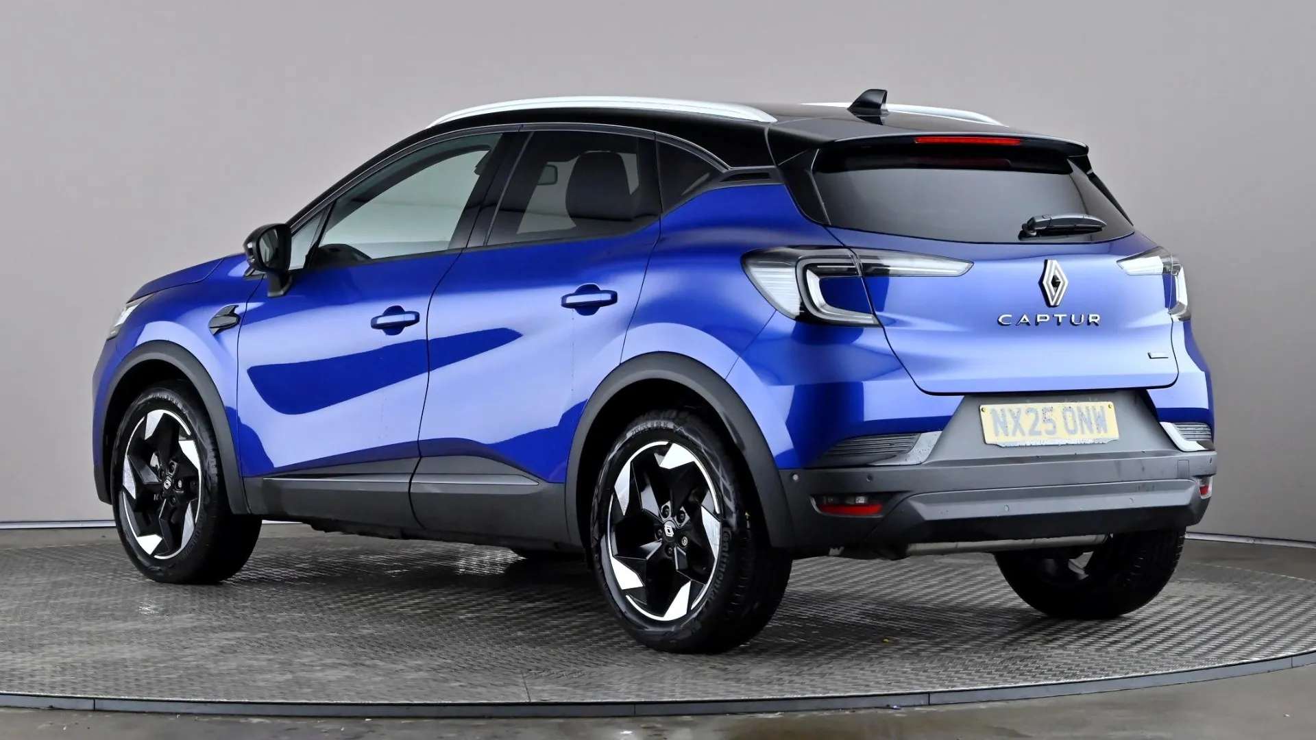 A 2025 RENAULT CAPTUR 1.6 E-Tech Full Hybrid 145 Techno Auto A 2025 RENAULT CAPTUR 1.6 E-Tech Full Hybrid 145 Techno Auto