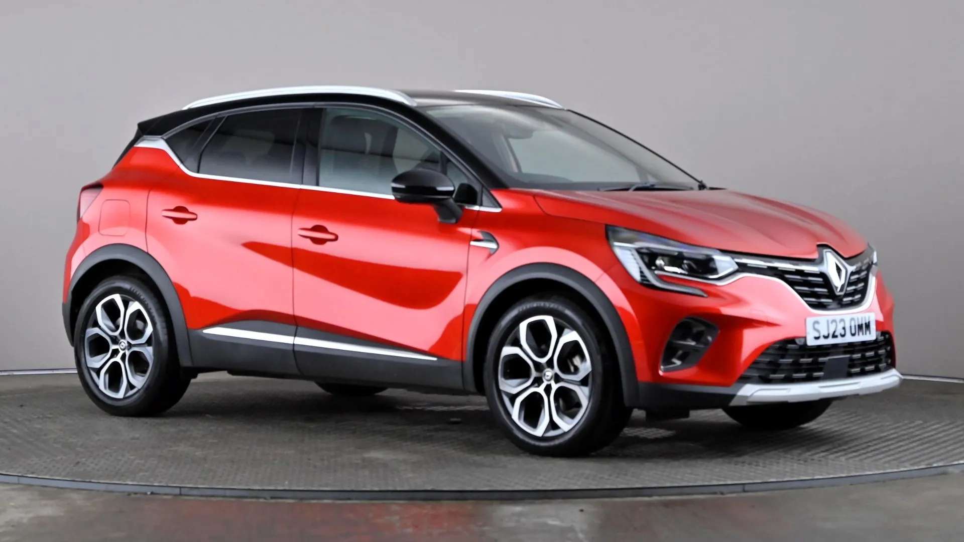 A 2023 RENAULT CAPTUR 1.6 E-Tech full hybrid 145 Techno Auto A 2023 RENAULT CAPTUR 1.6 E-Tech full hybrid 145 Techno Auto