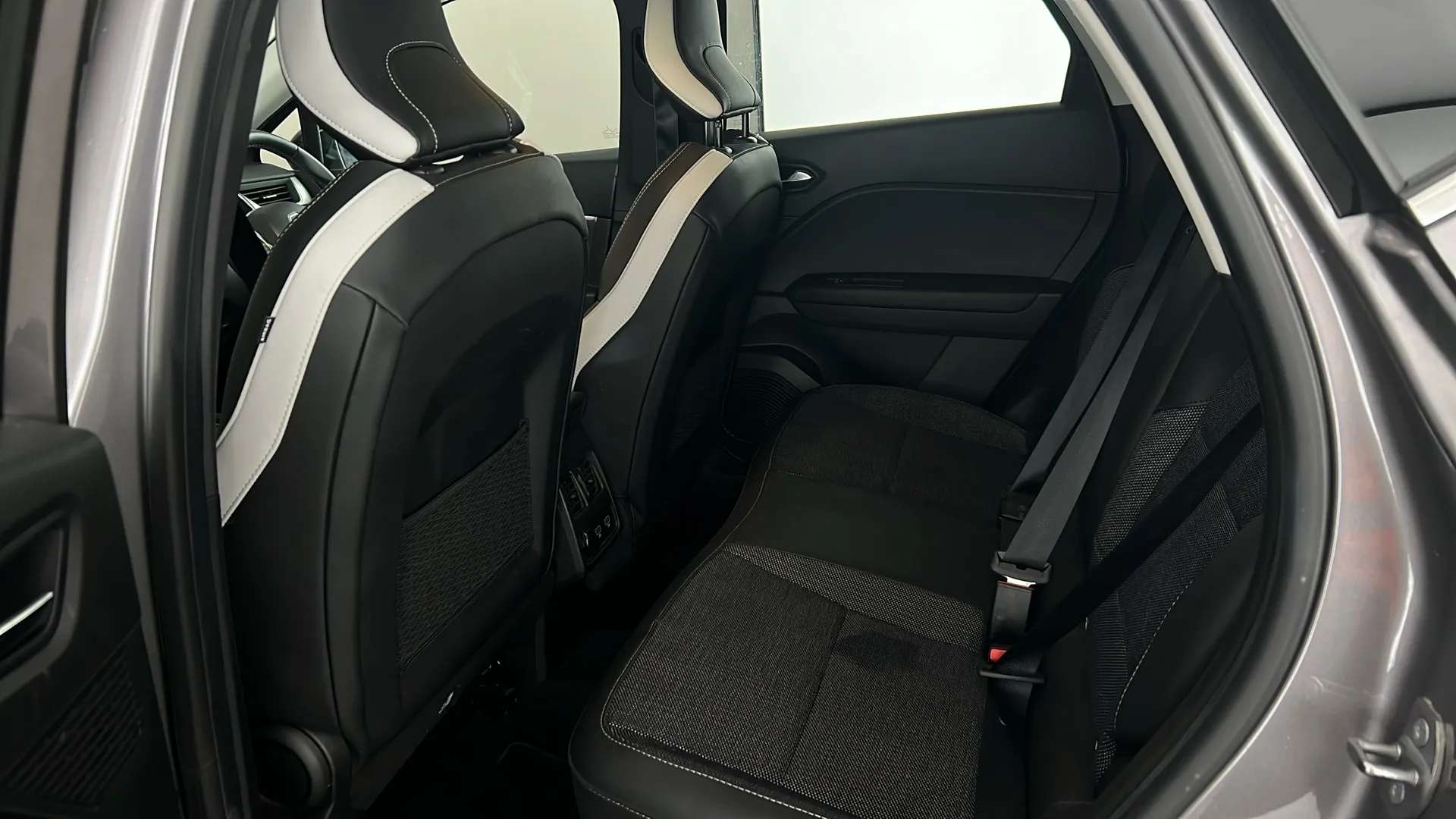 2023 RENAULT CAPTUR 2023 RENAULT CAPTUR