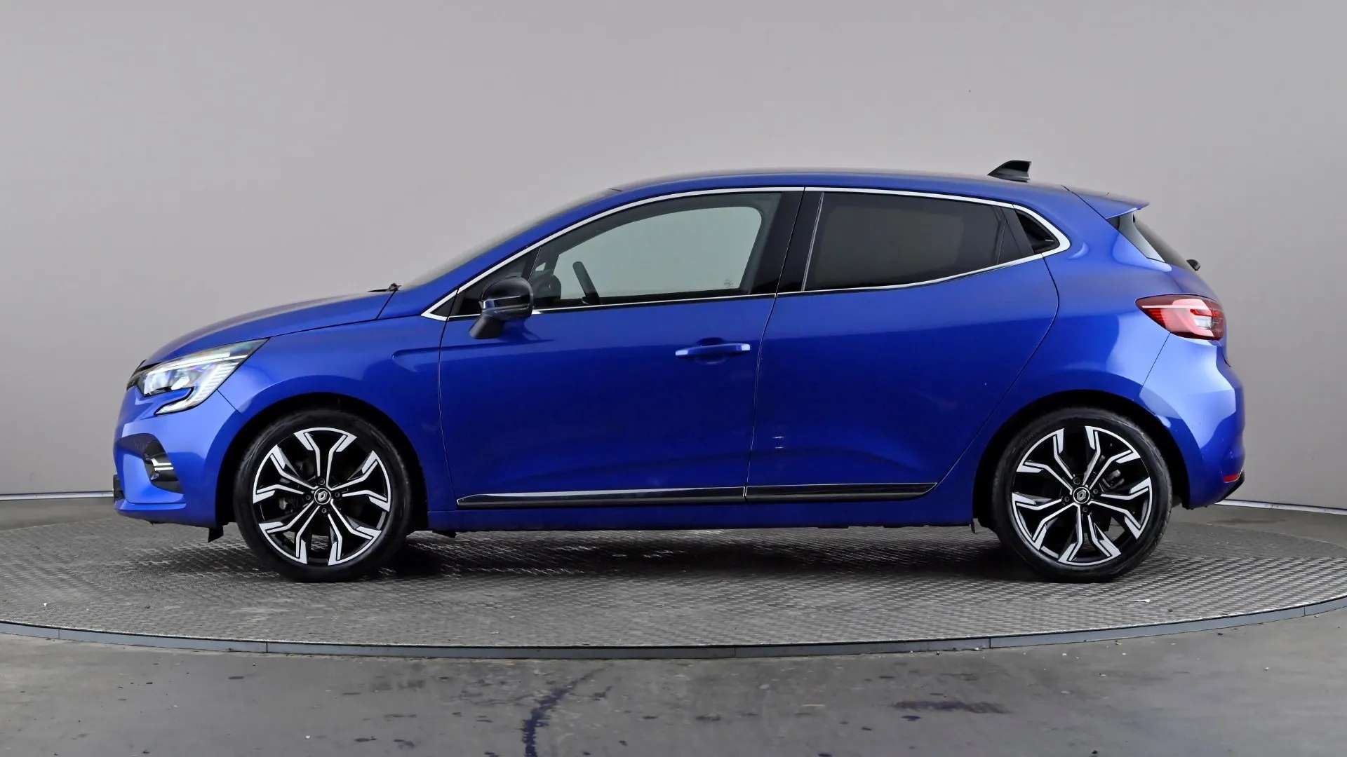 A 2023 RENAULT CLIO 1.6 E-TECH full hybrid 145 Techno Auto A 2023 RENAULT CLIO 1.6 E-TECH full hybrid 145 Techno Auto