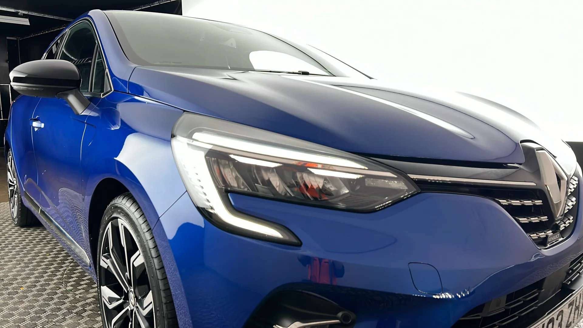 2023 RENAULT CLIO 2023 RENAULT CLIO