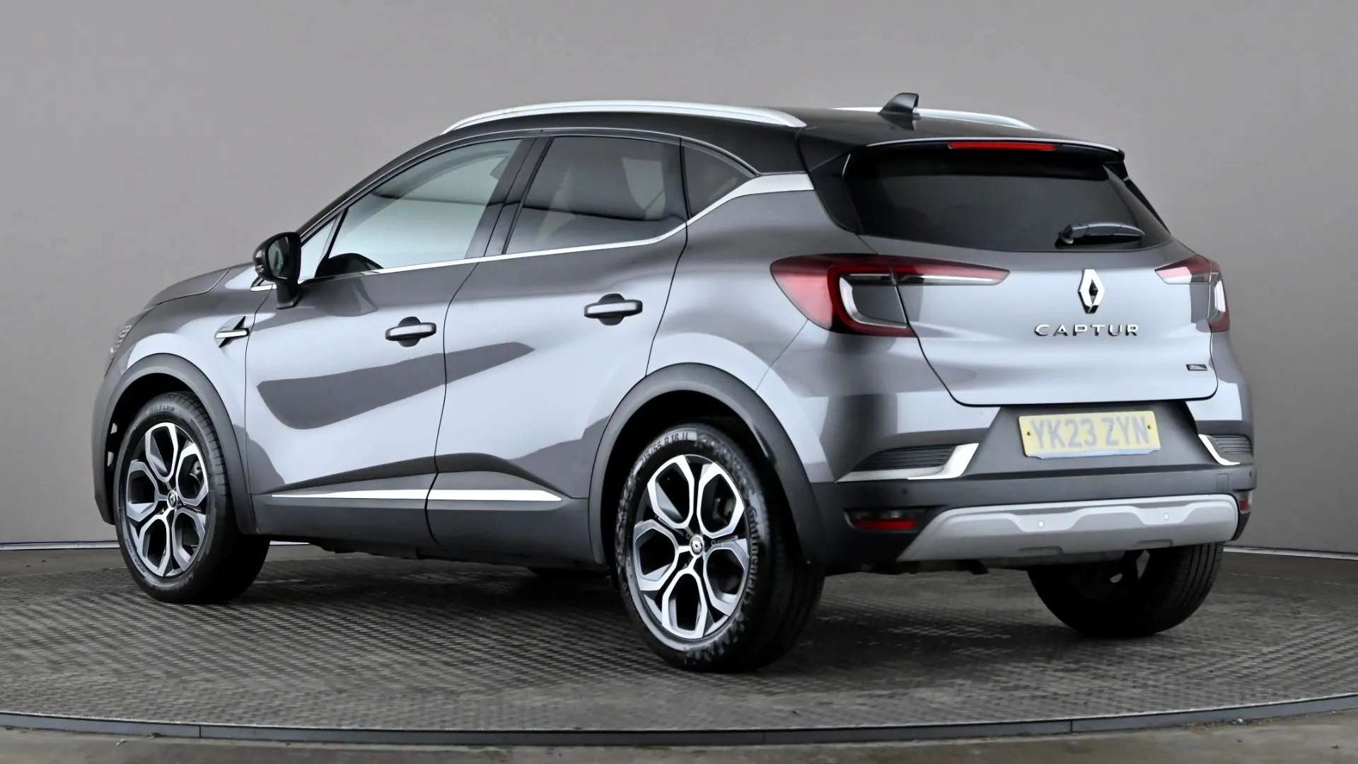 A 2023 RENAULT CAPTUR 1.6 E-Tech full hybrid 145 Techno Auto A 2023 RENAULT CAPTUR 1.6 E-Tech full hybrid 145 Techno Auto