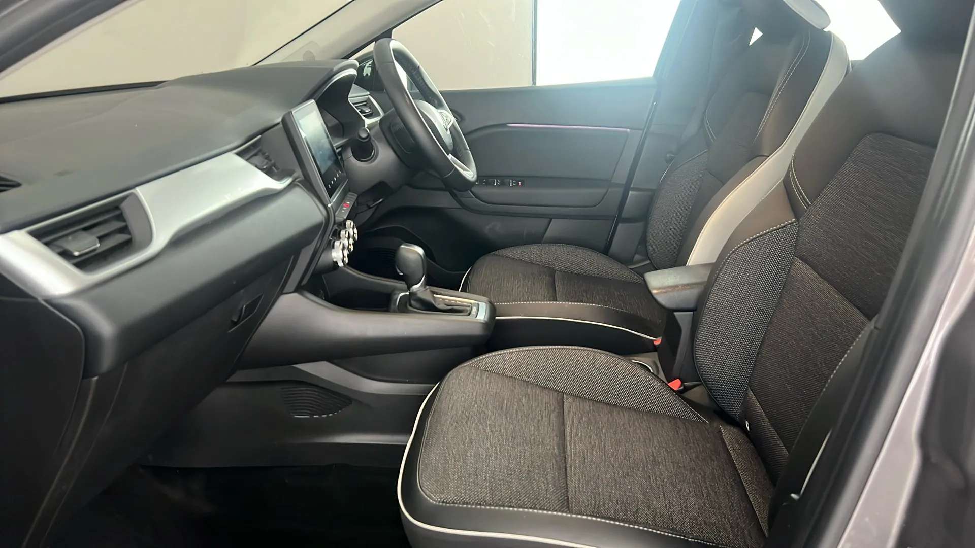 2023 RENAULT CAPTUR 2023 RENAULT CAPTUR