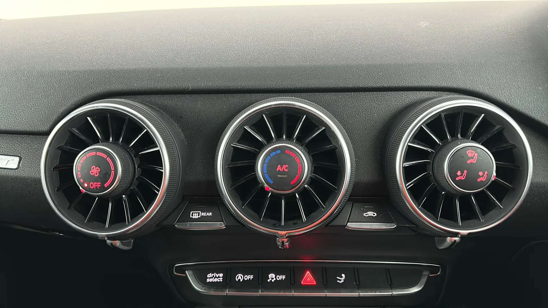 2019 AUDI TT 2019 AUDI TT