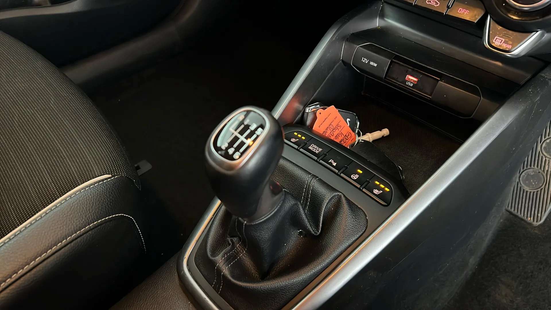 2023 KIA STONIC 2023 KIA STONIC