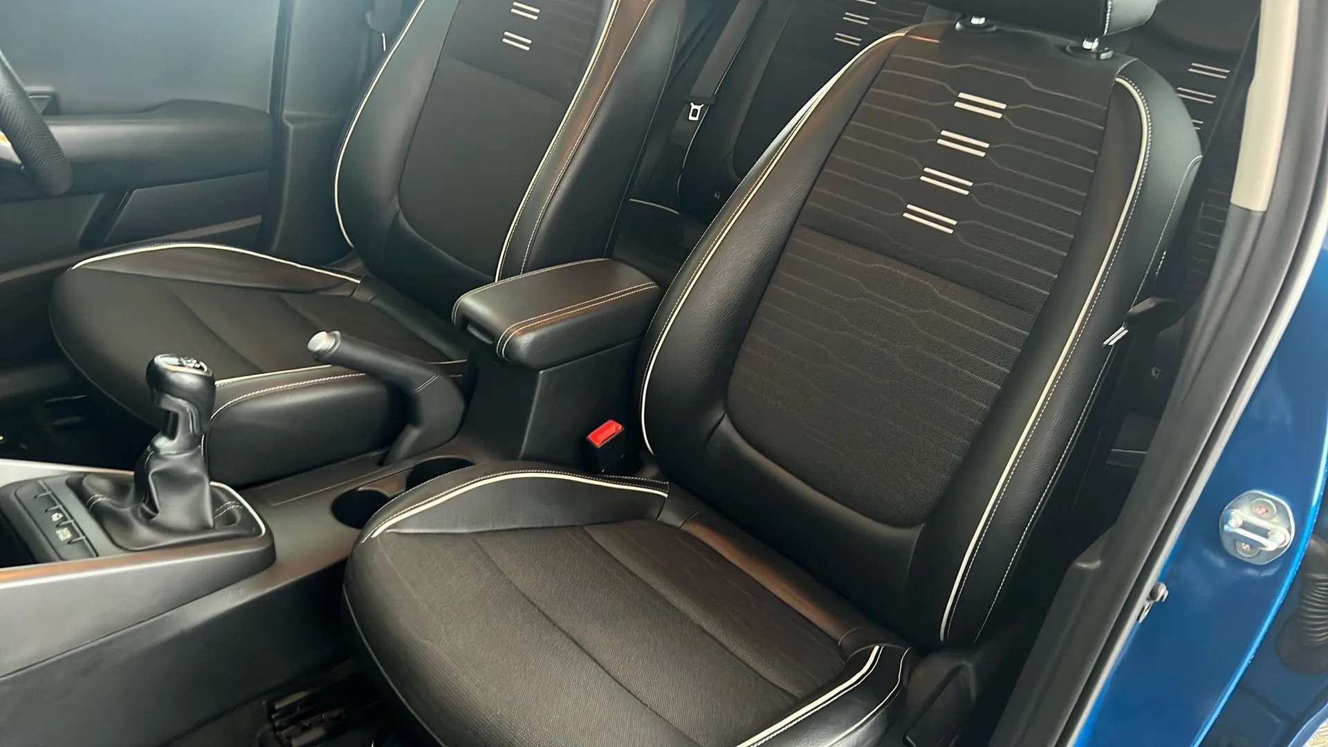 2022 KIA STONIC 2022 KIA STONIC