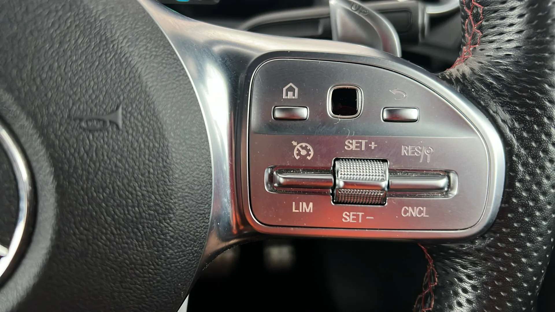 2019 MERCEDES-BENZ A CLASS 2019 MERCEDES-BENZ A CLASS