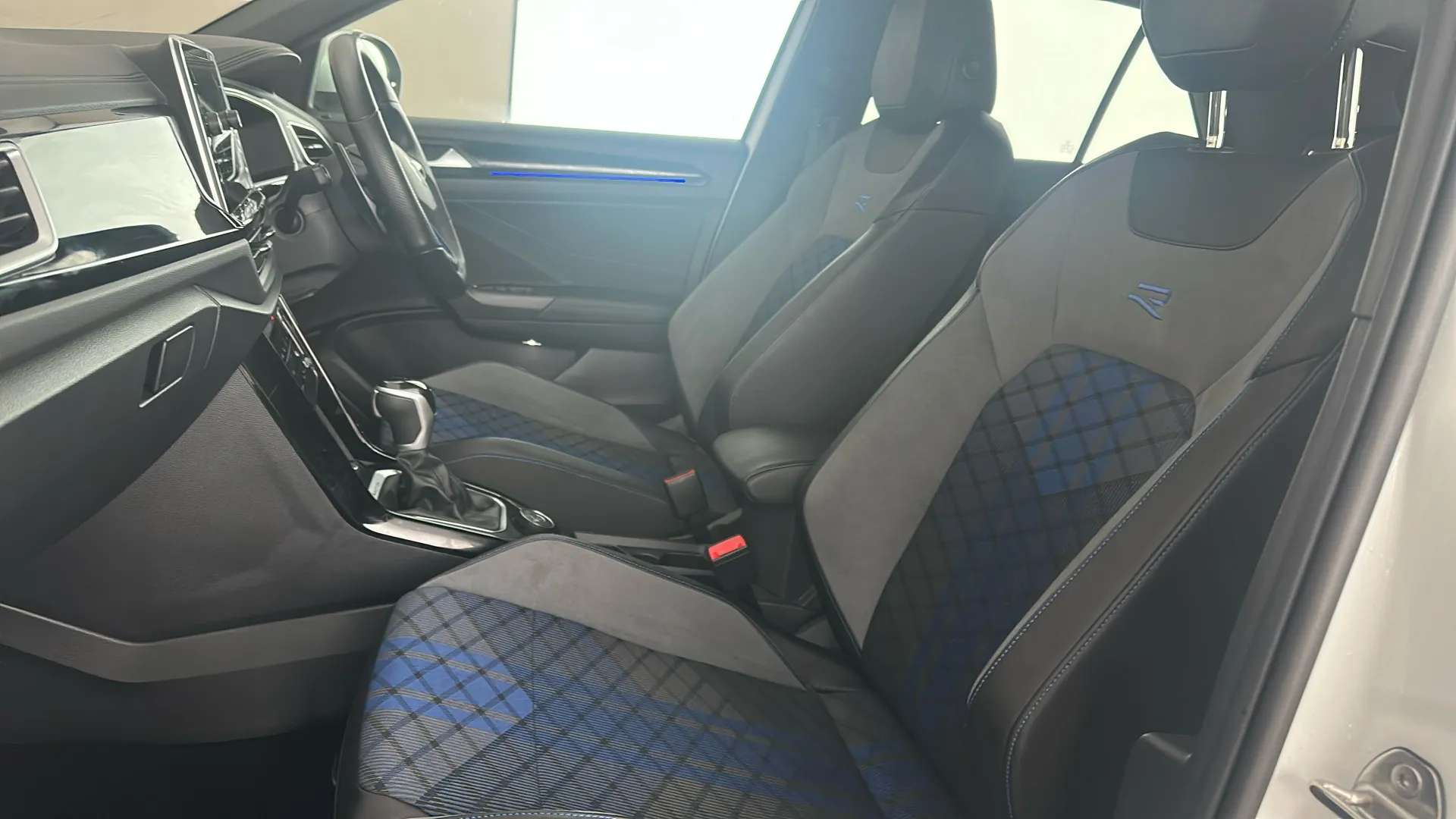 2022 VOLKSWAGEN T-ROC 2022 VOLKSWAGEN T-ROC