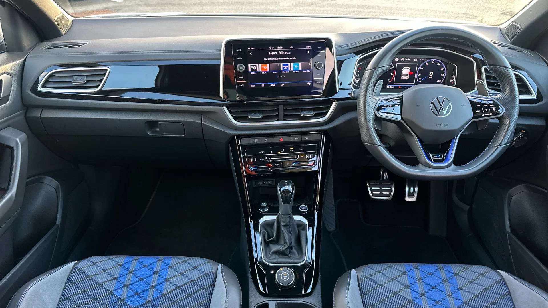 2023 VOLKSWAGEN T-ROC 2023 VOLKSWAGEN T-ROC