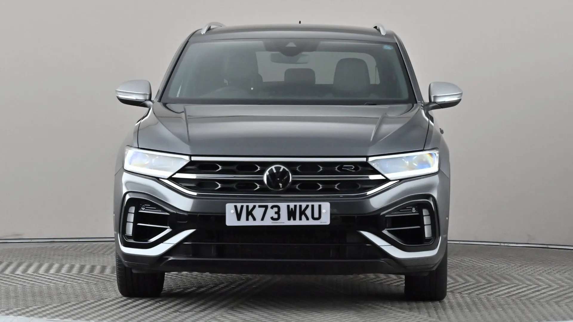 A 2023 VOLKSWAGEN T-ROC 2.0 TSI 300 4MOTION R DSG A 2023 VOLKSWAGEN T-ROC 2.0 TSI 300 4MOTION R DSG
