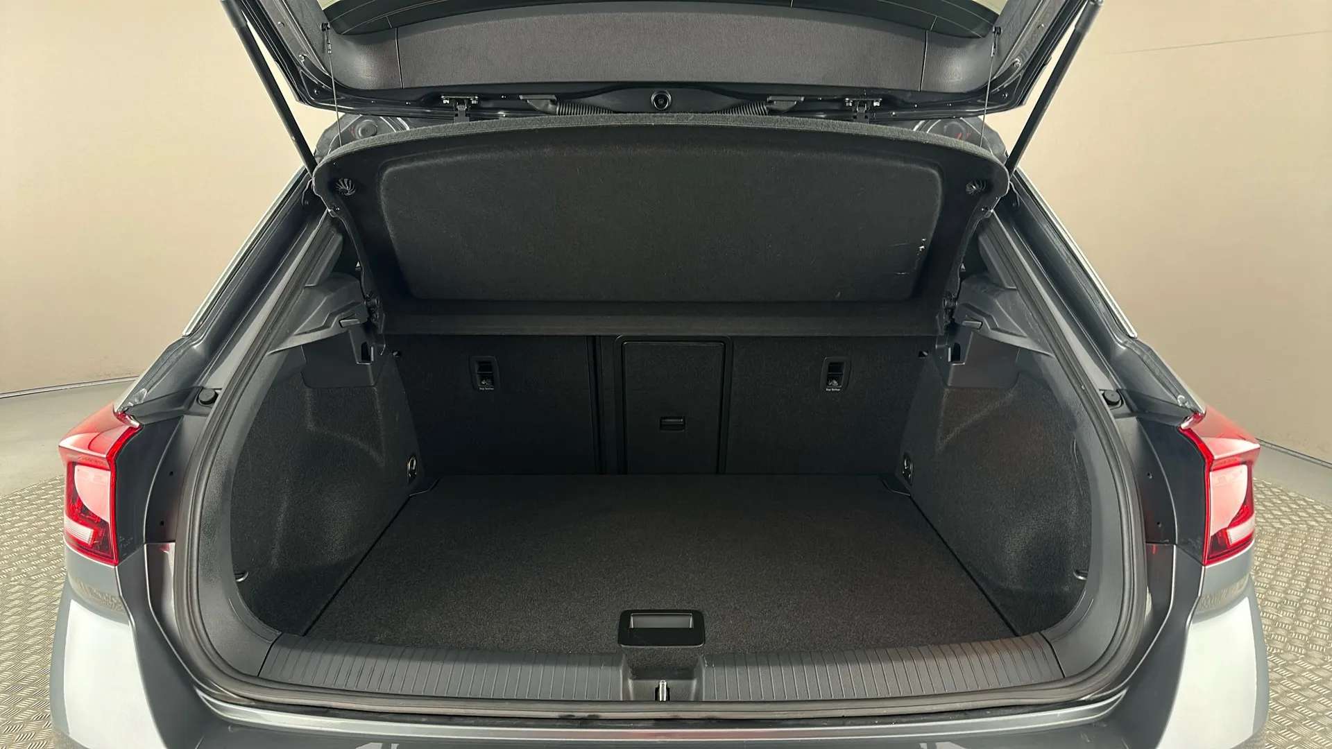 2023 VOLKSWAGEN T-ROC 2023 VOLKSWAGEN T-ROC
