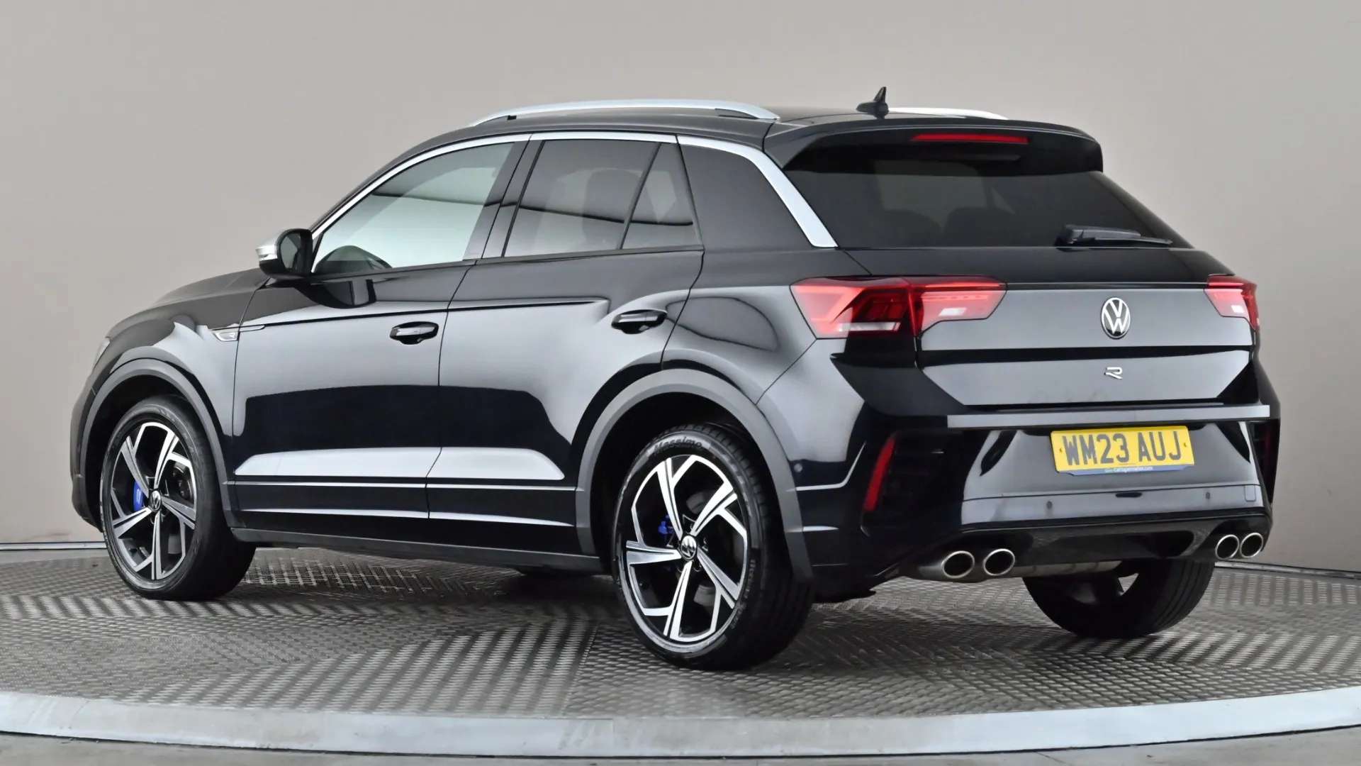 A 2023 VOLKSWAGEN T-ROC 2.0 TSI 300 4MOTION R DSG A 2023 VOLKSWAGEN T-ROC 2.0 TSI 300 4MOTION R DSG