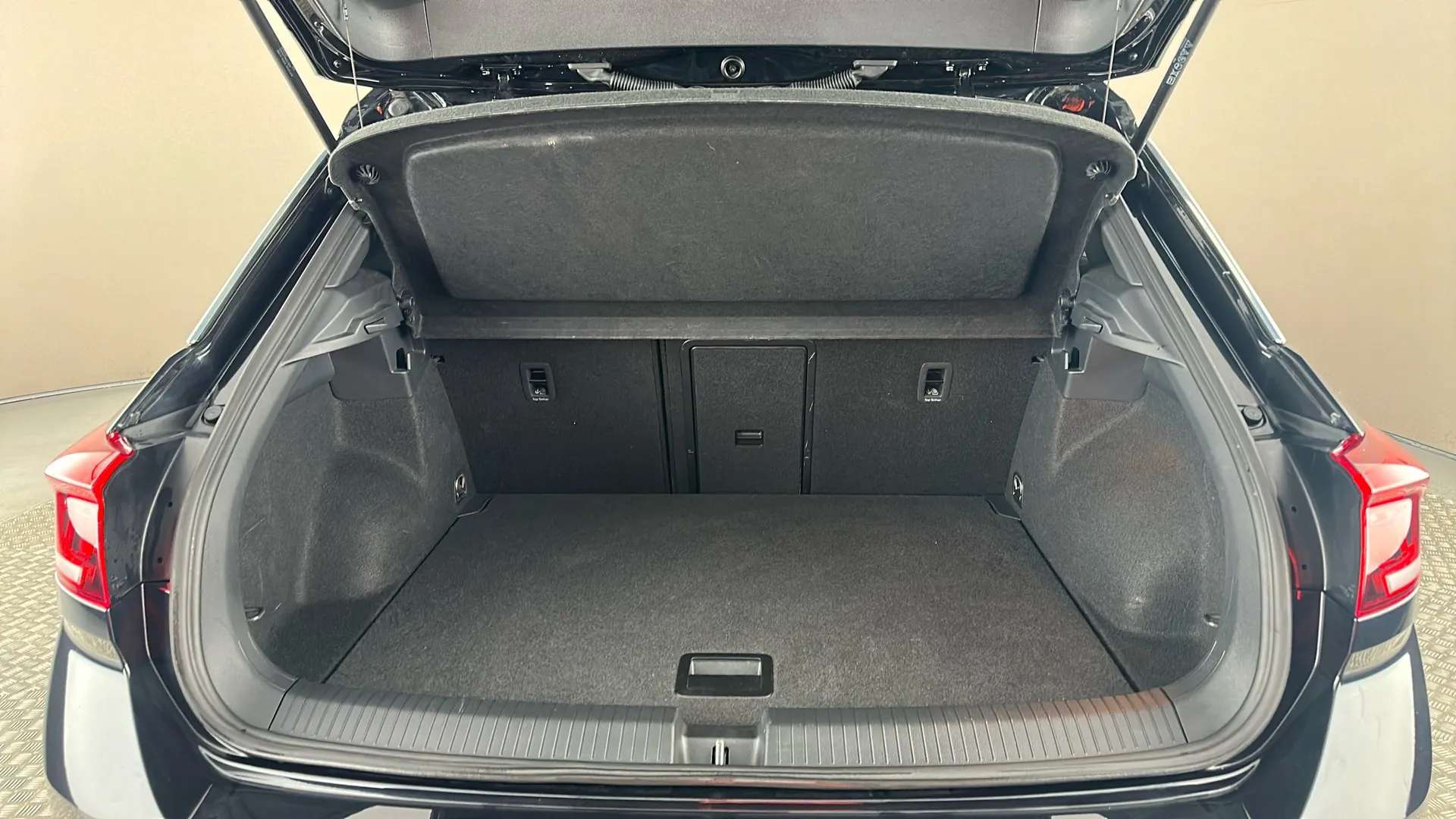 2023 VOLKSWAGEN T-ROC 2023 VOLKSWAGEN T-ROC
