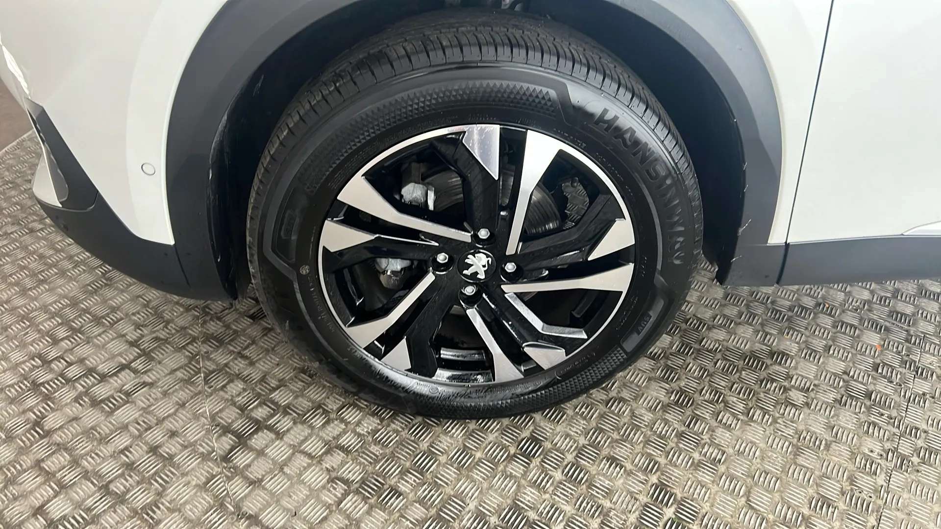 2023 PEUGEOT 2008 2023 PEUGEOT 2008
