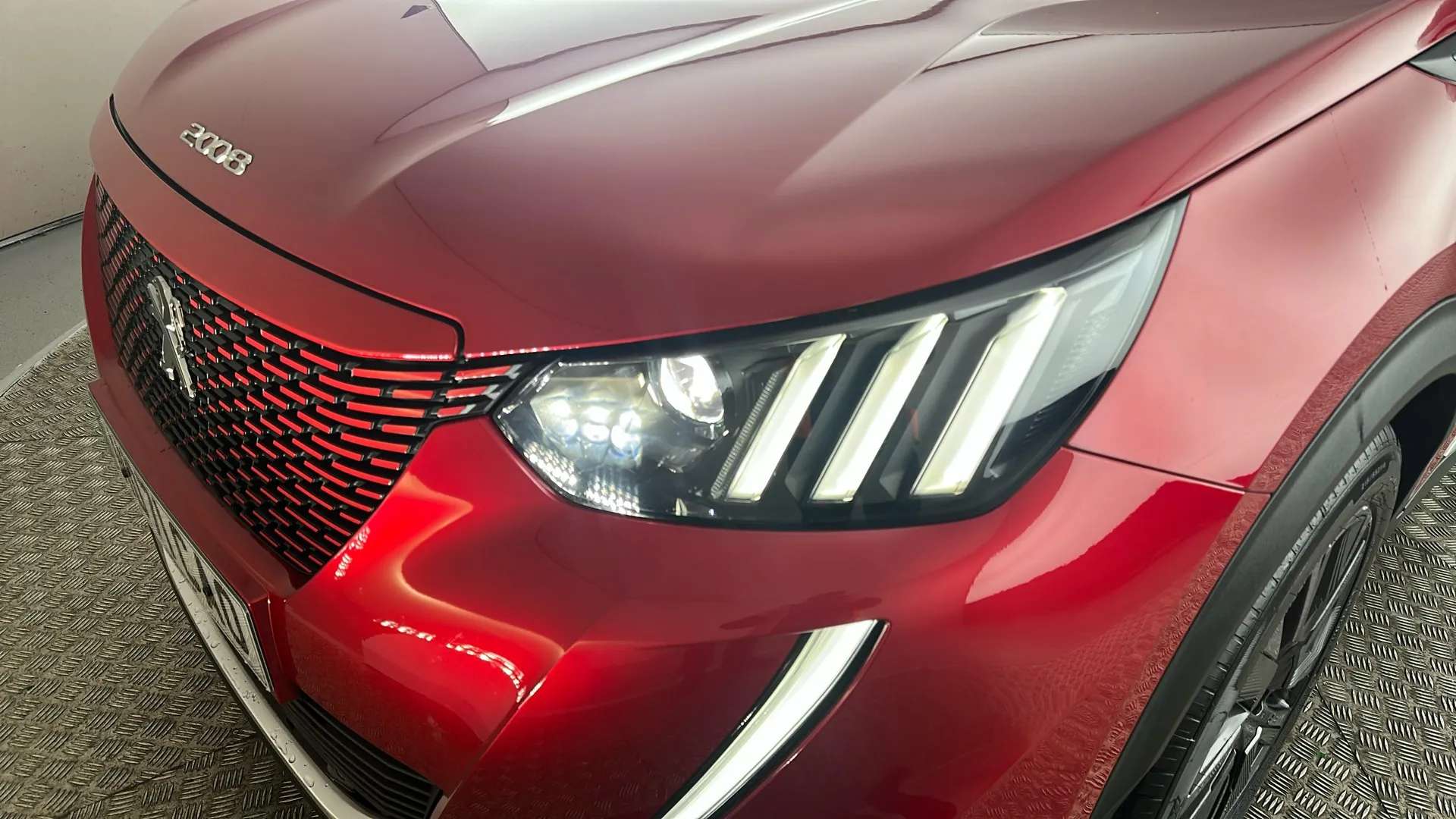 2021 PEUGEOT 2008 2021 PEUGEOT 2008