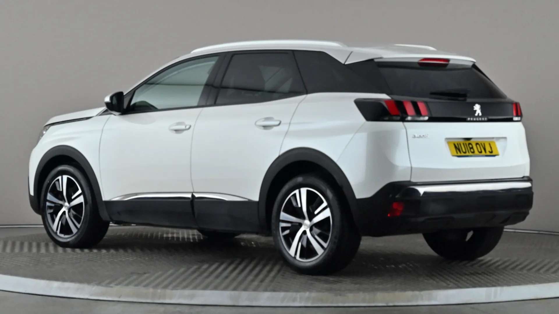 A 2018 PEUGEOT 3008 1.2 PureTech Allure A 2018 PEUGEOT 3008 1.2 PureTech Allure