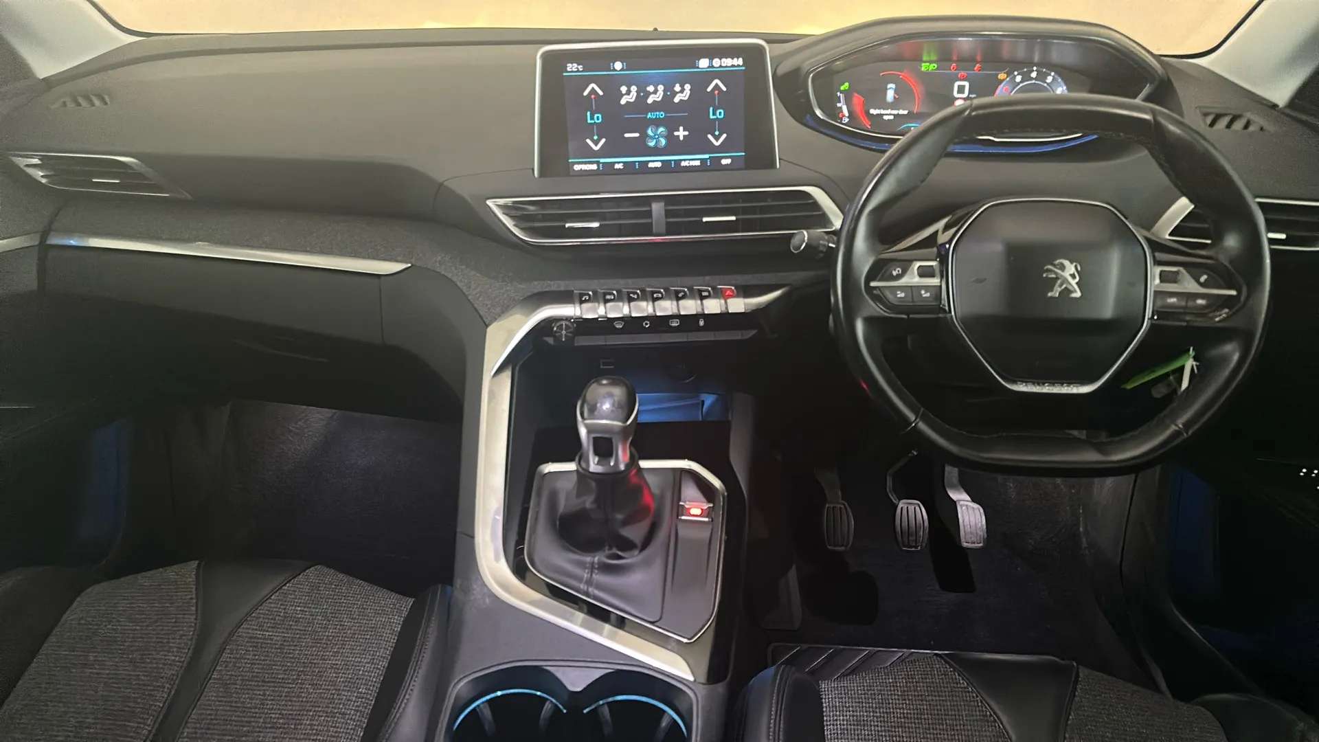 2018 PEUGEOT 3008 2018 PEUGEOT 3008