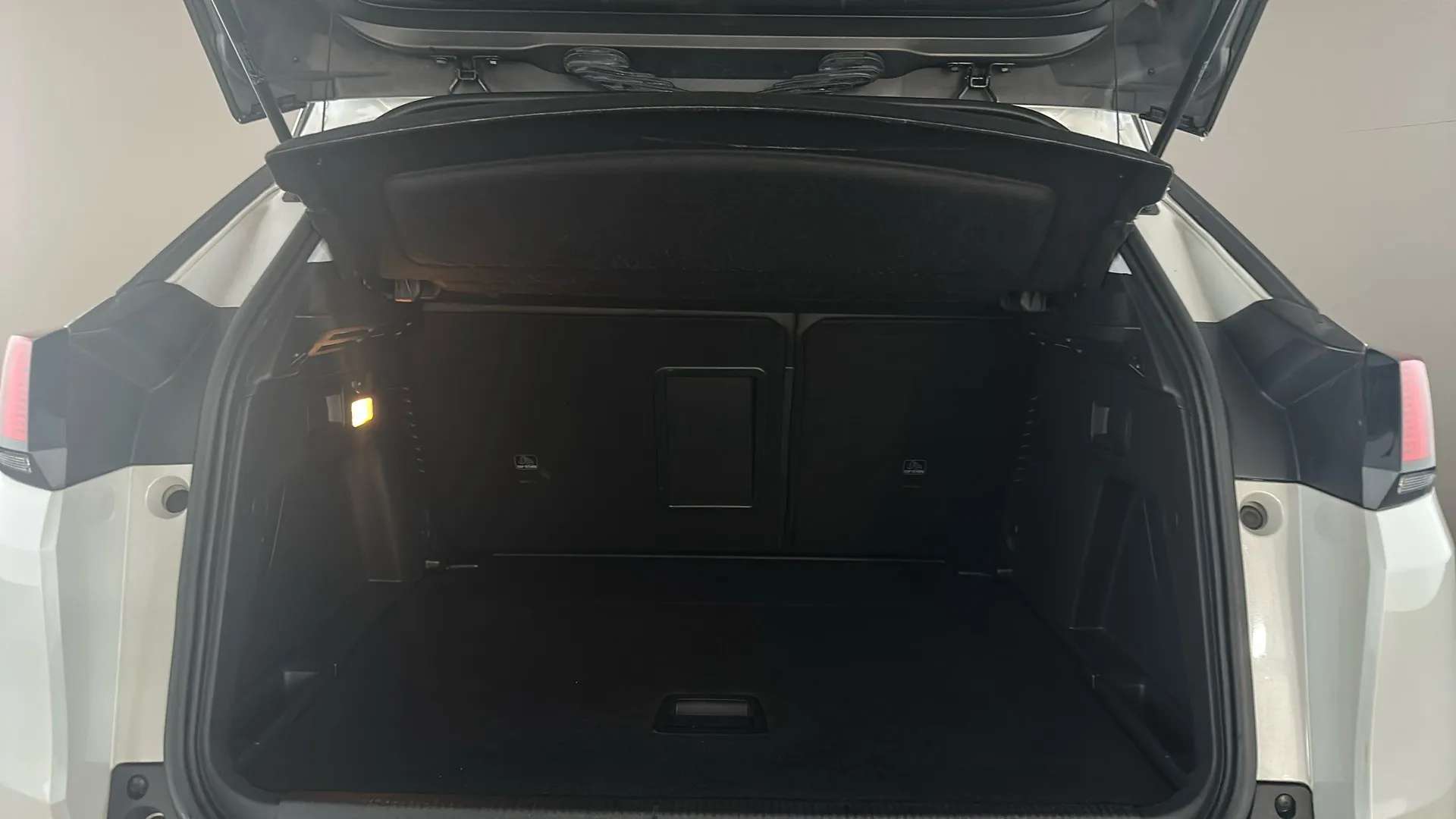 2018 PEUGEOT 3008 2018 PEUGEOT 3008