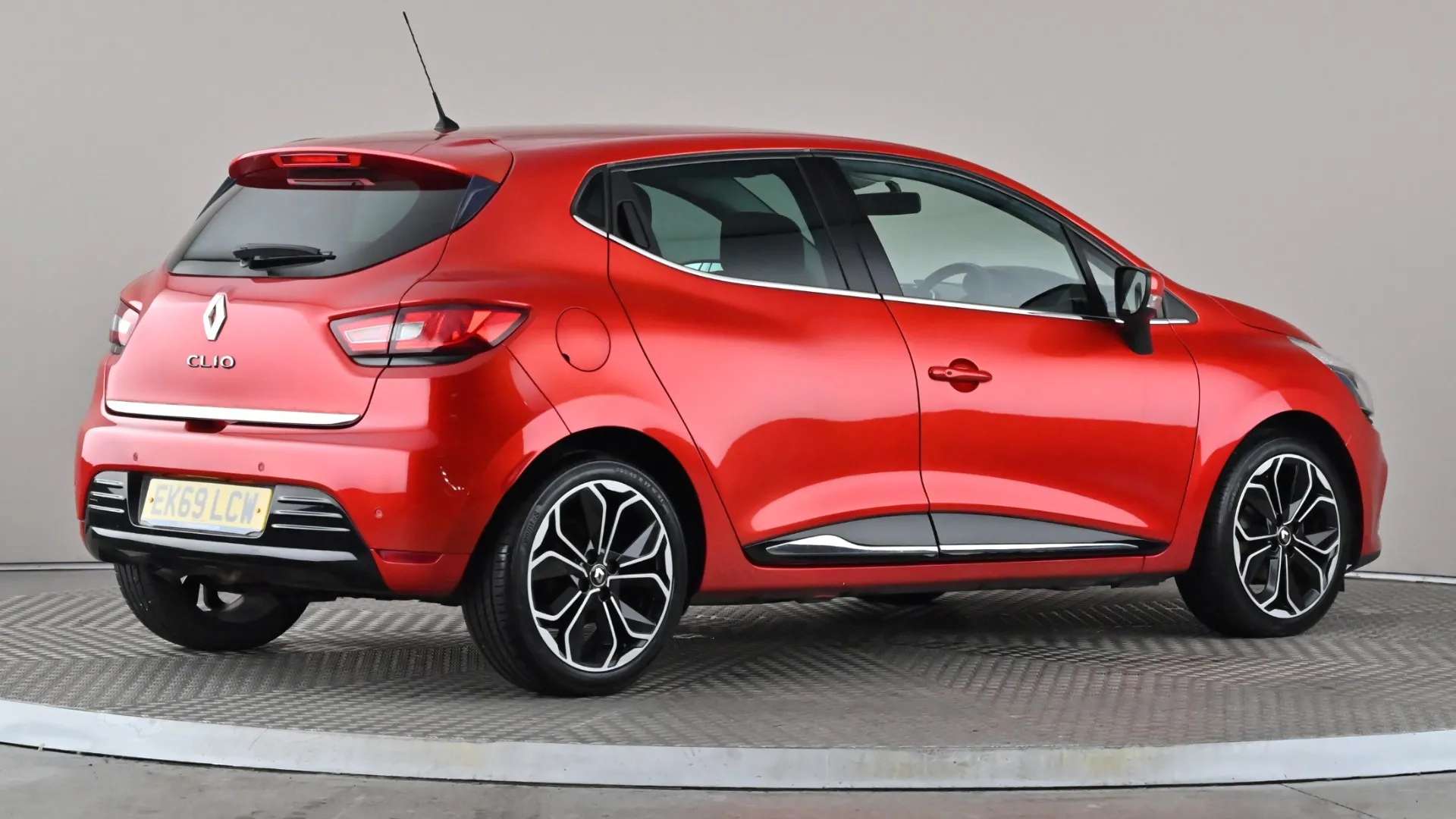 2019 RENAULT CLIO 2019 RENAULT CLIO