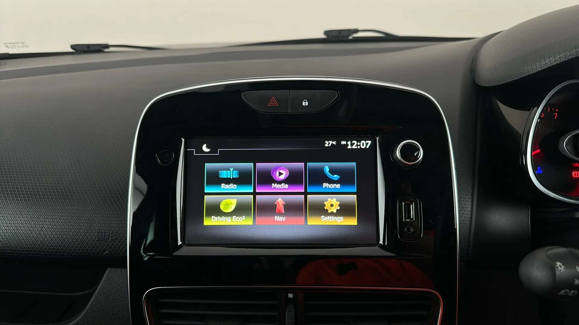 2019 RENAULT CLIO 2019 RENAULT CLIO