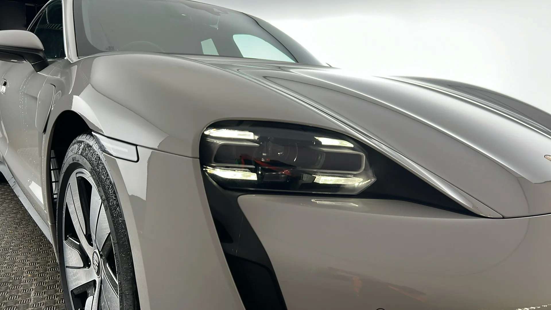 2021 PORSCHE TAYCAN 2021 PORSCHE TAYCAN