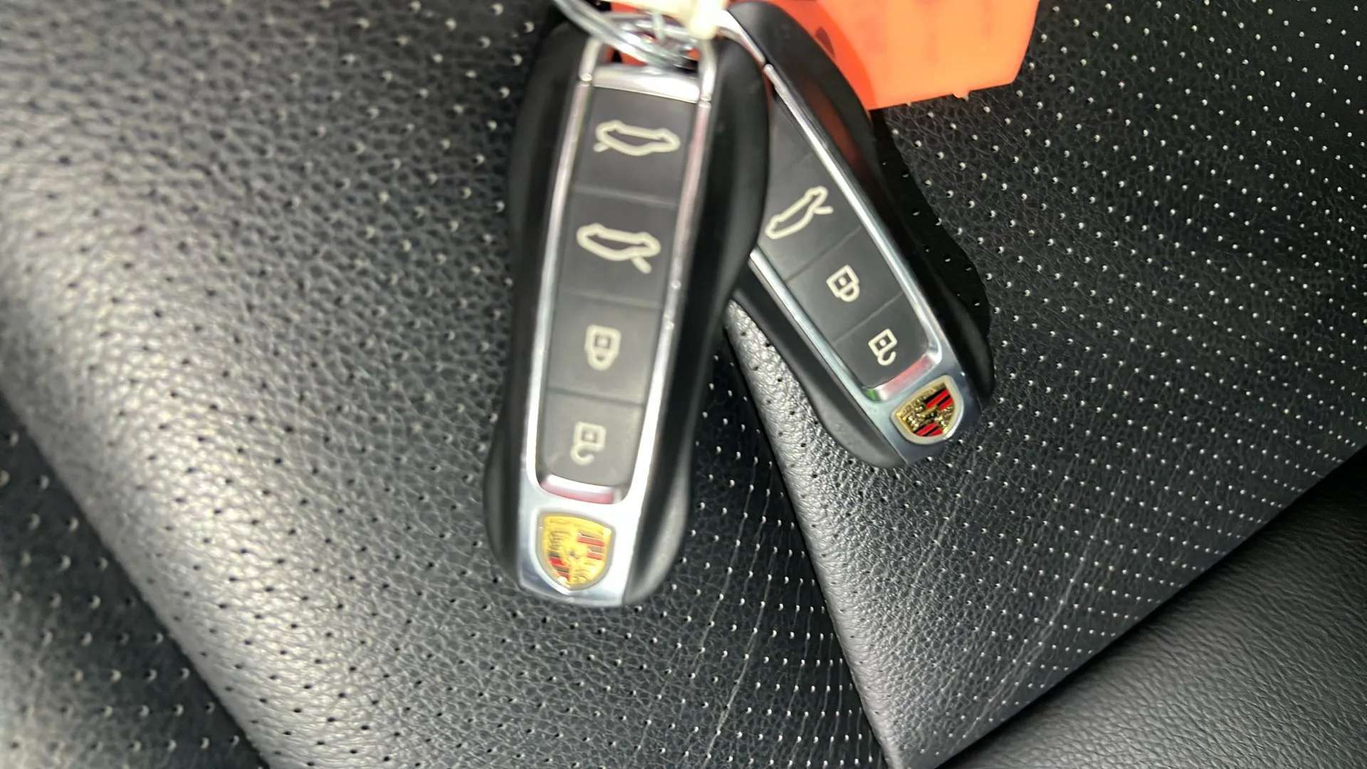 2021 PORSCHE TAYCAN 2021 PORSCHE TAYCAN